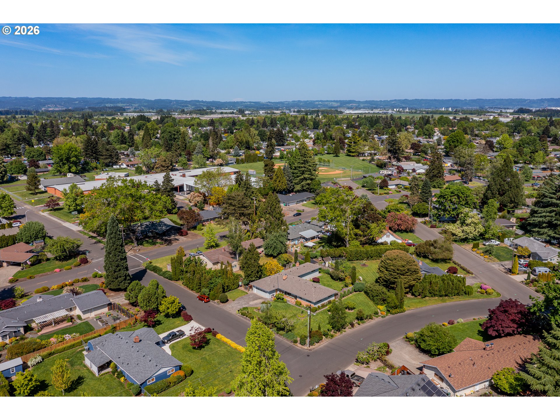1016 NE 10TH AVE