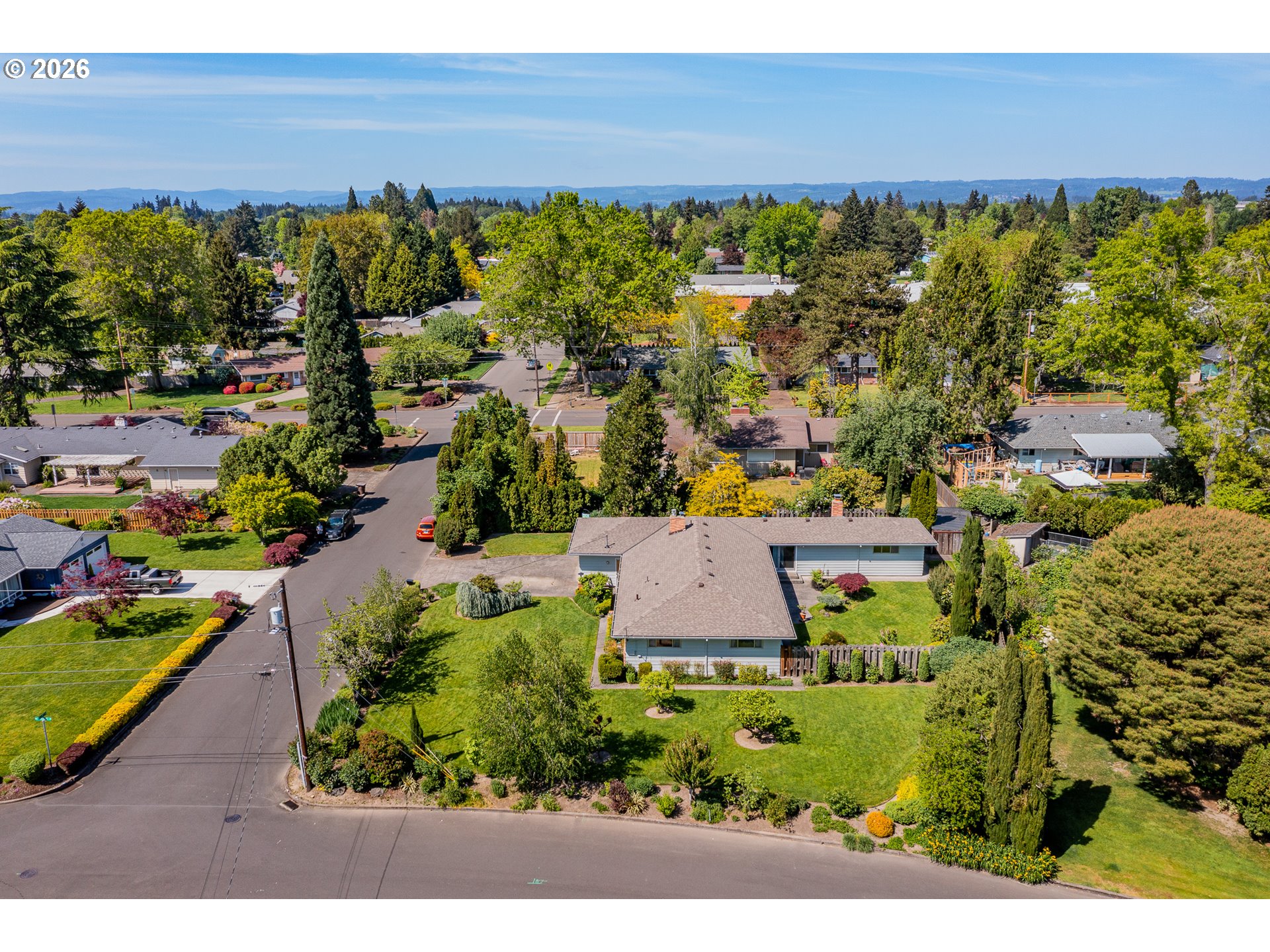 1016 NE 10TH AVE