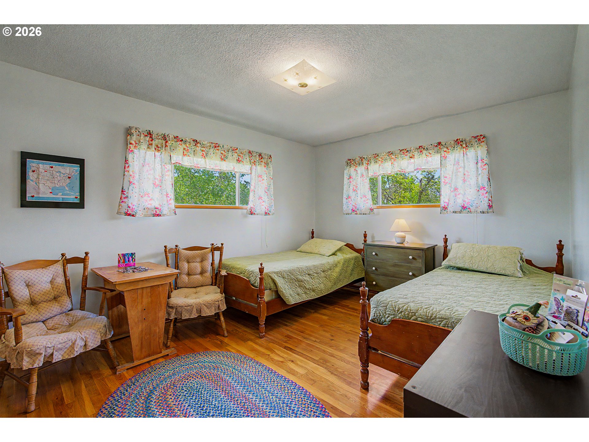 1016 NE 10TH AVE
