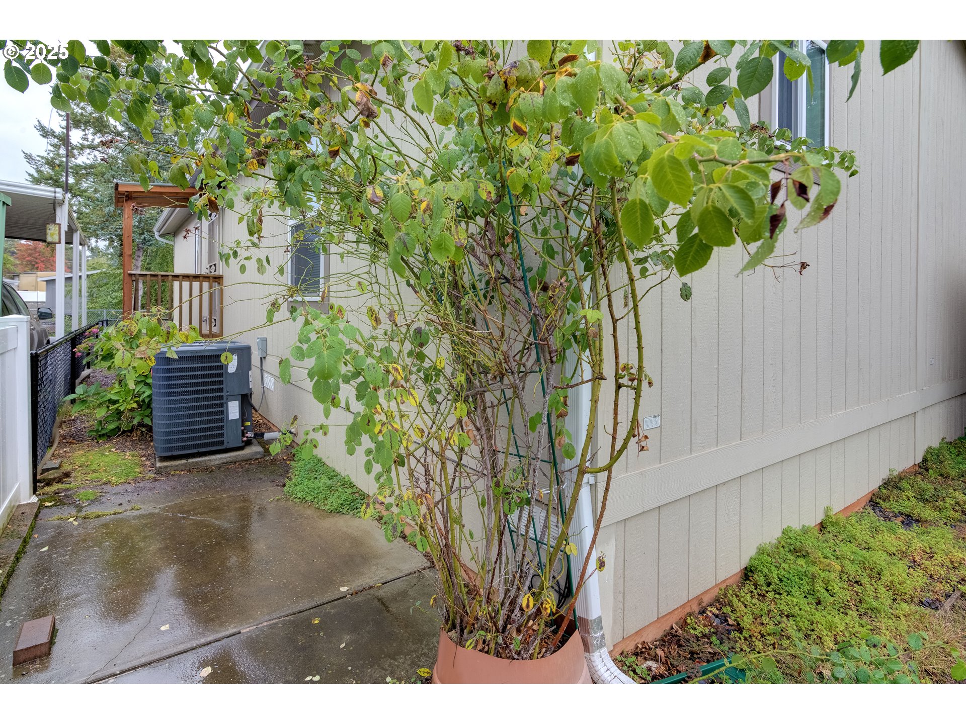 2980 NE DIVISION ST 27