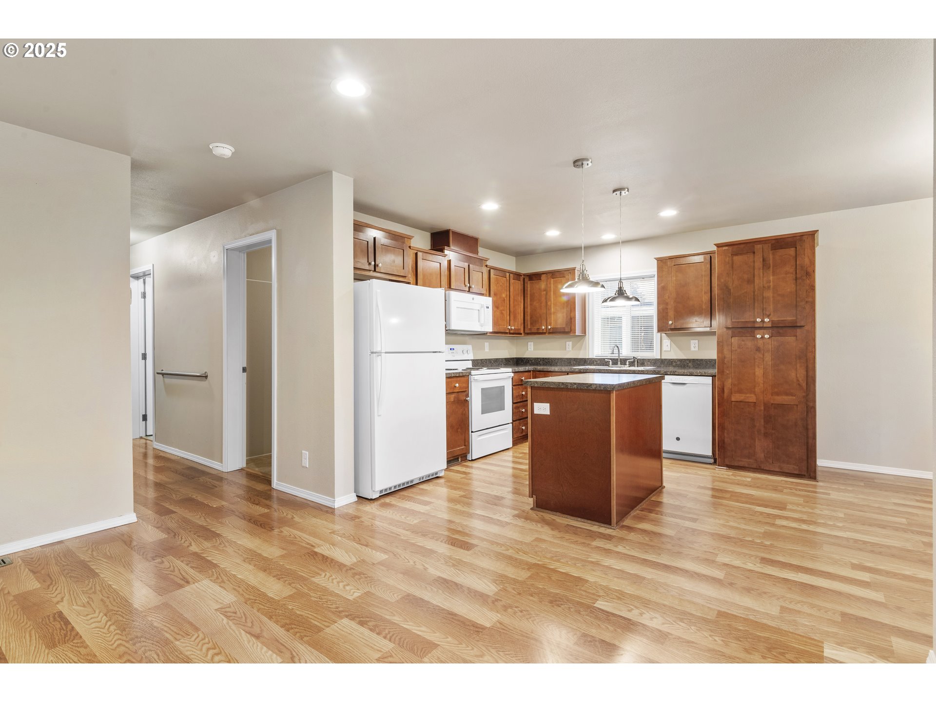 2980 NE DIVISION ST 27