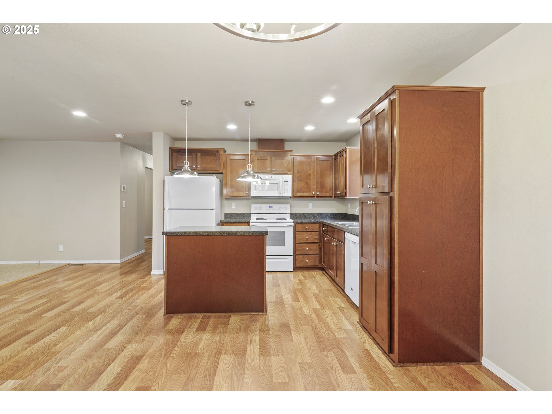 2980 NE DIVISION ST 27