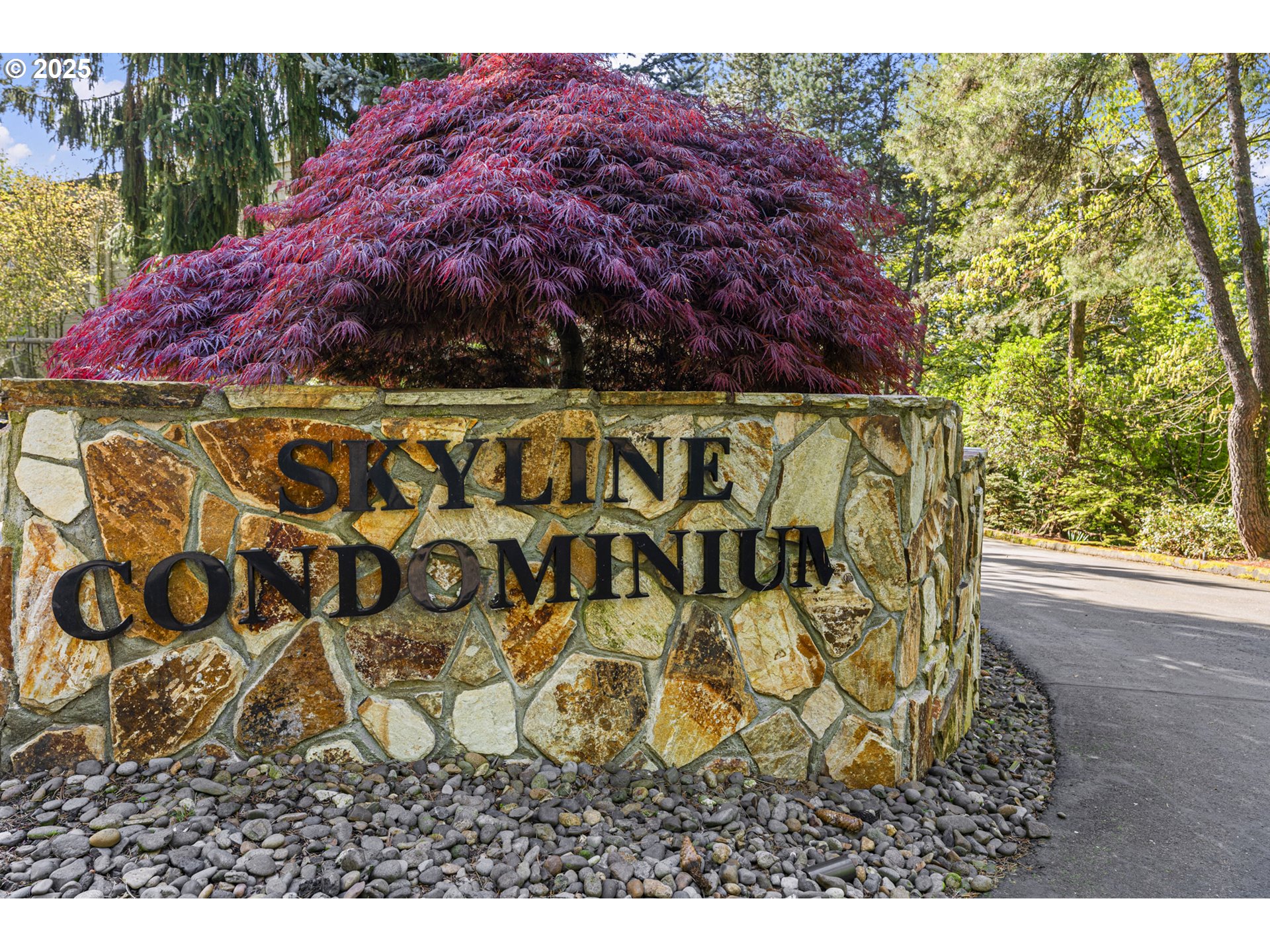 1500 SW SKYLINE BLVD 16