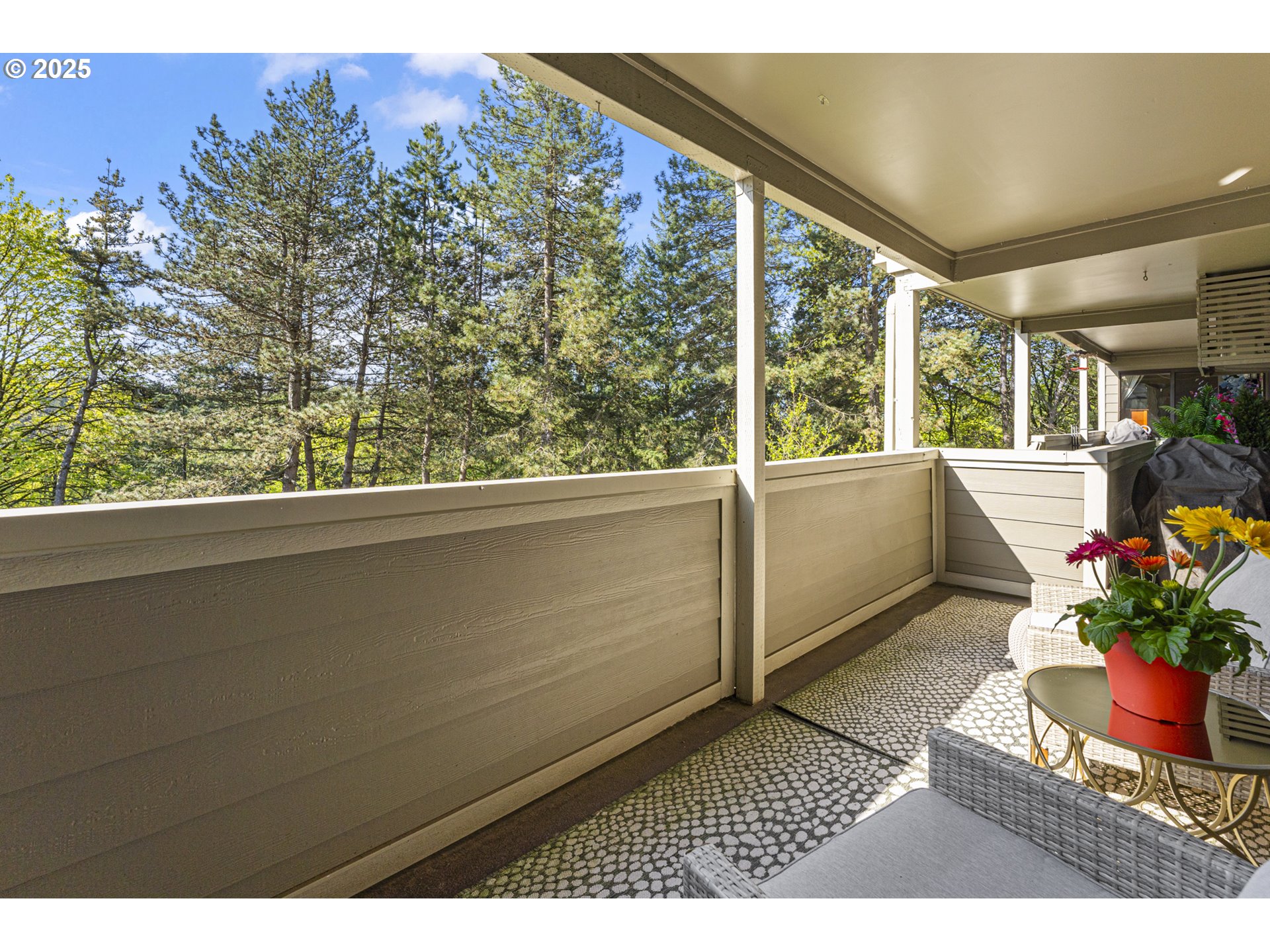 1500 SW SKYLINE BLVD 16