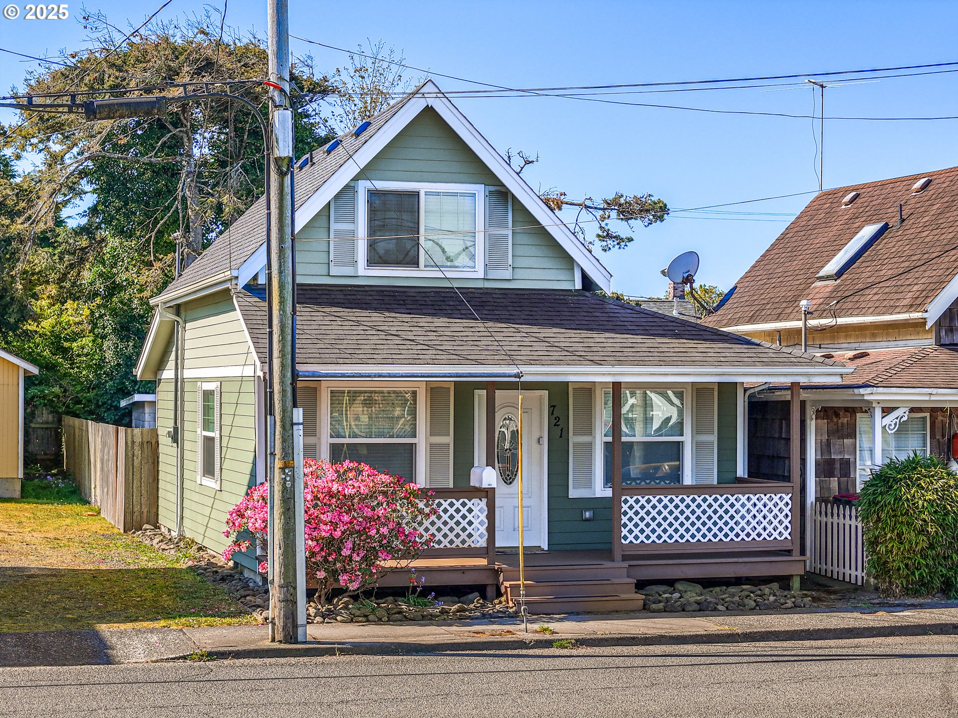 721 12TH AVE