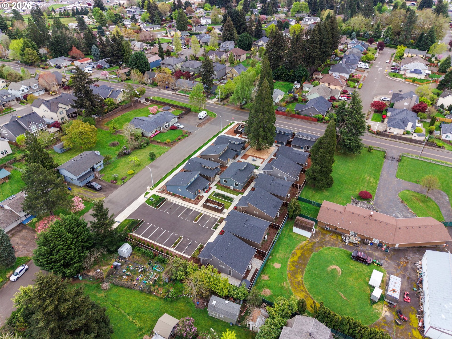 12294 Meadowlawn DR