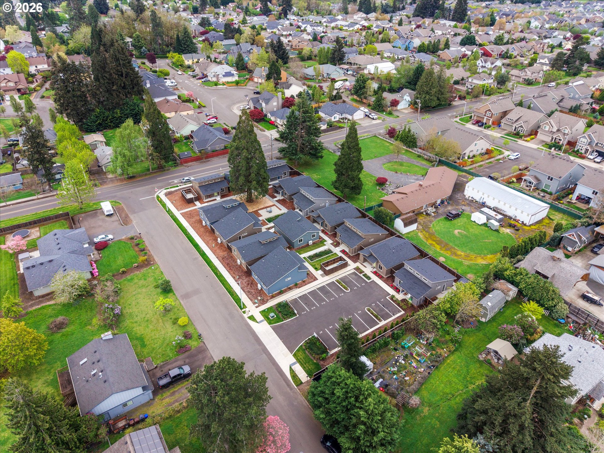 12294 Meadowlawn DR