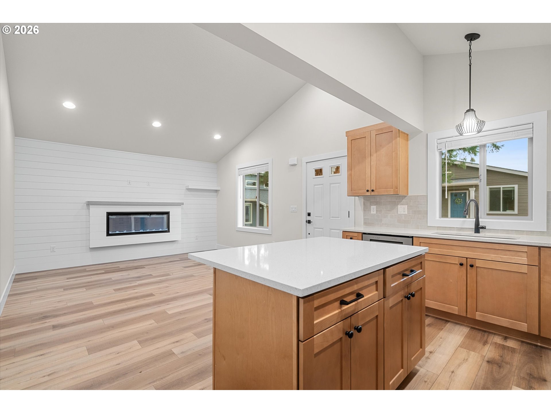 12294 Meadowlawn DR