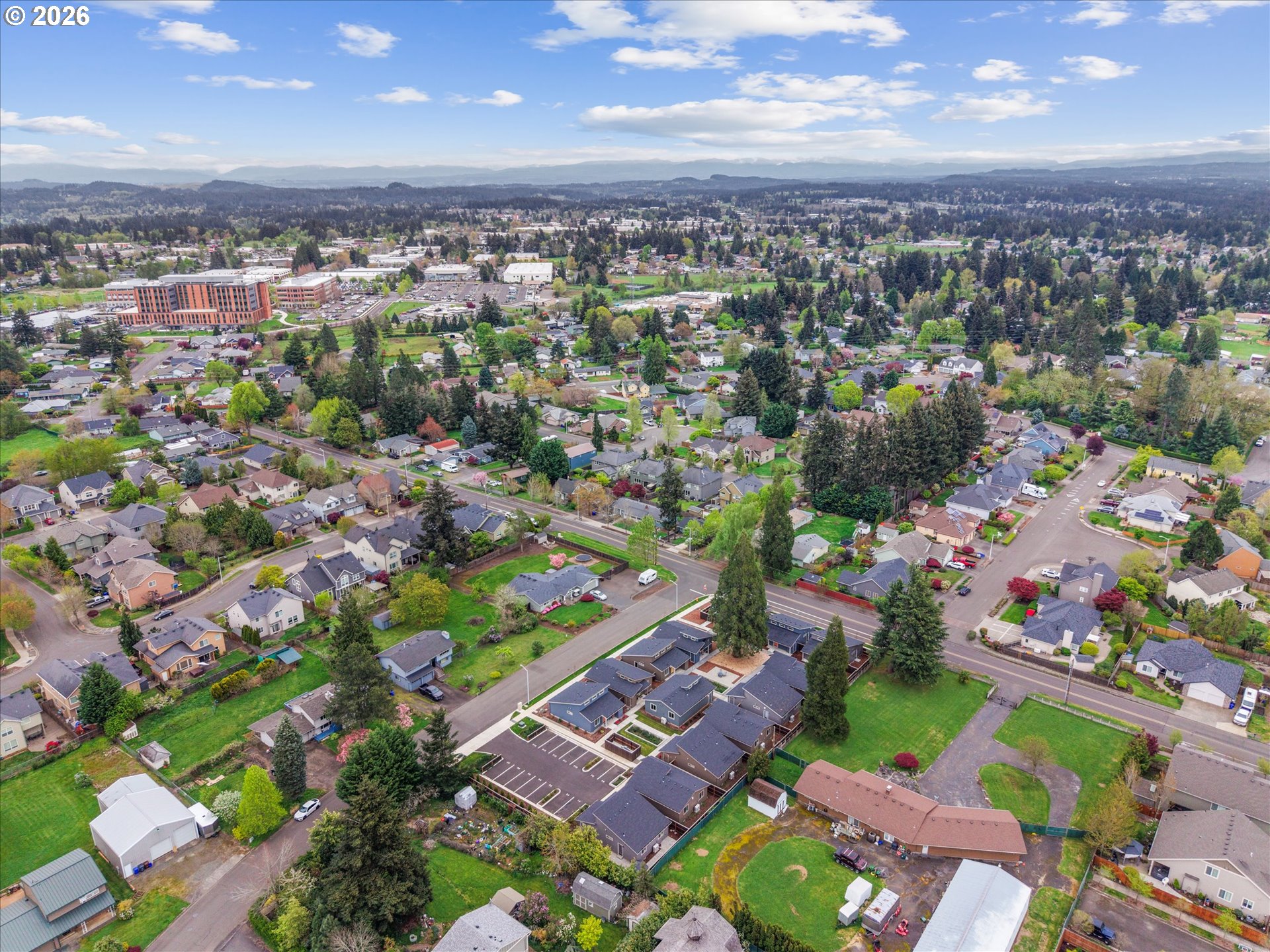 12294 Meadowlawn DR