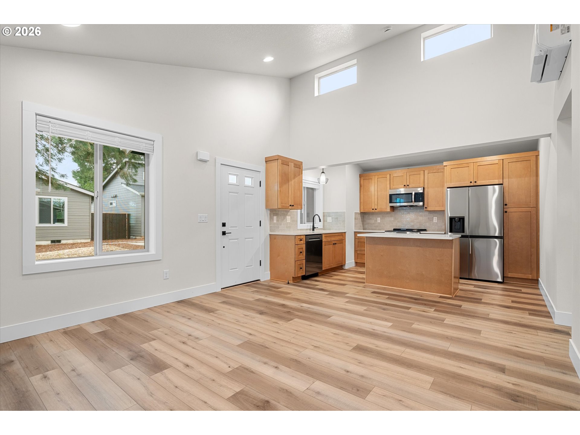 12294 Meadowlawn DR