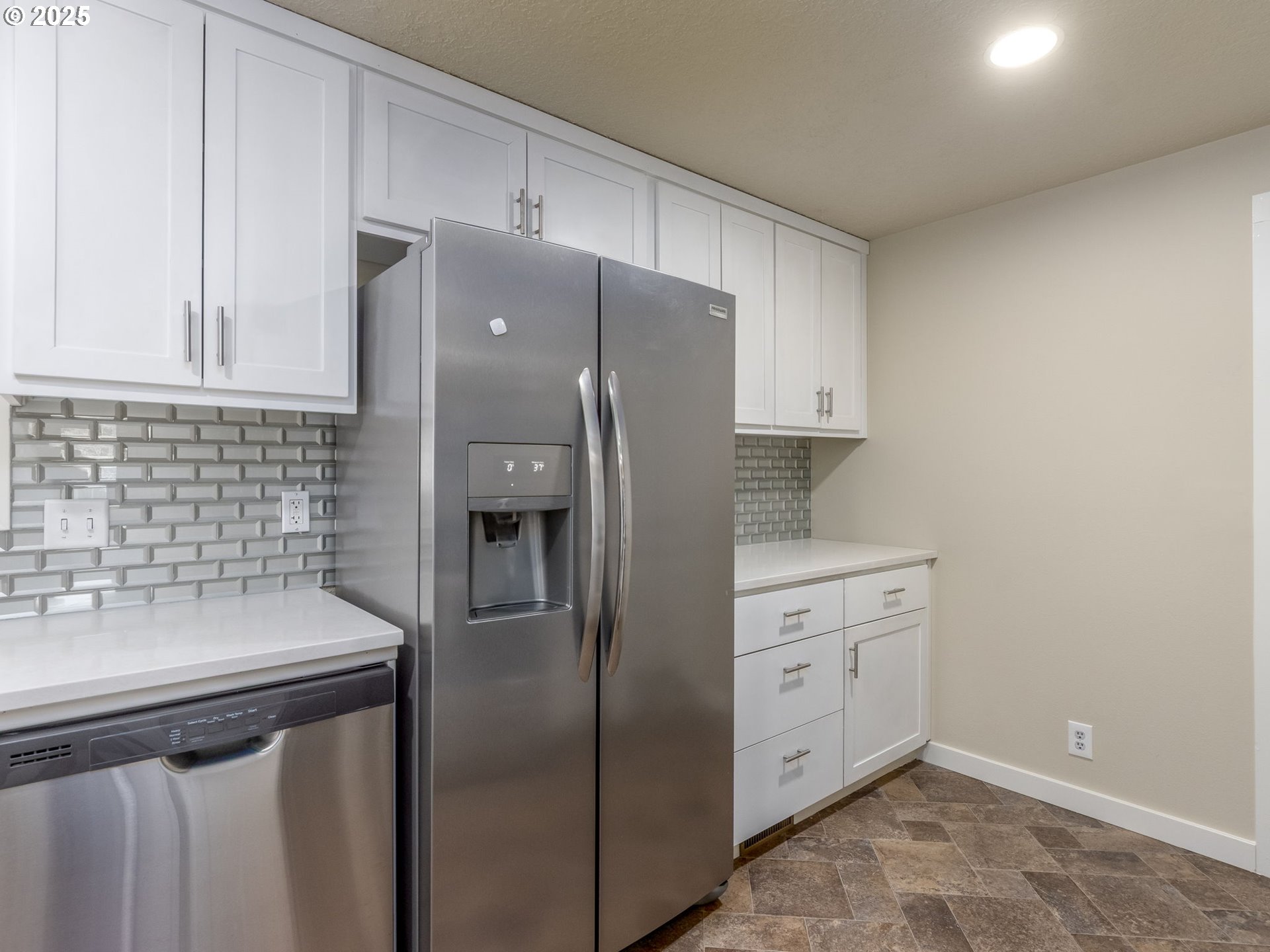 16322 SE ARISTA DR