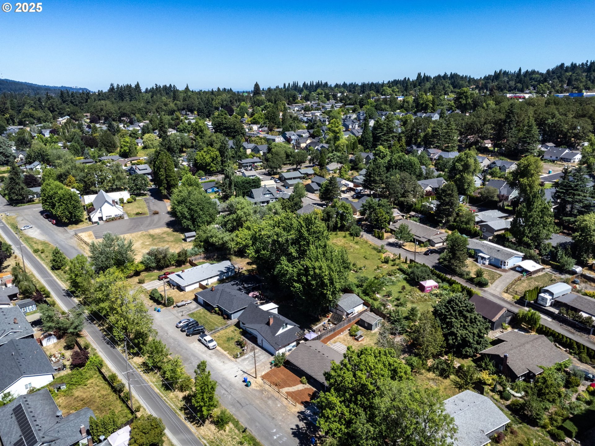 16322 SE ARISTA DR
