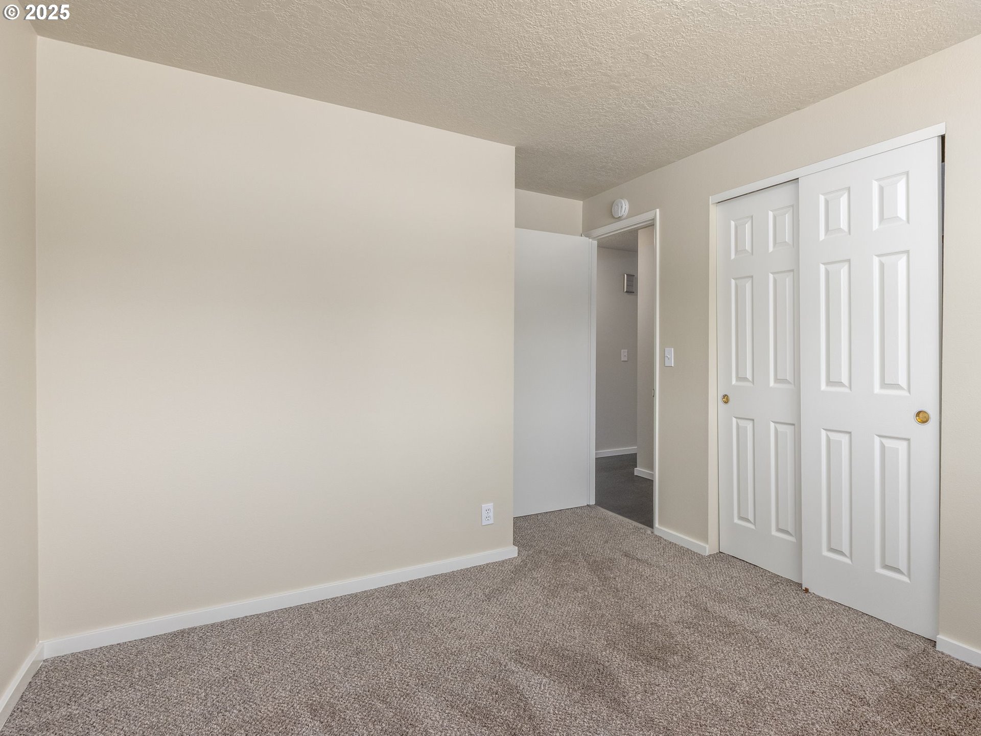 16322 SE ARISTA DR