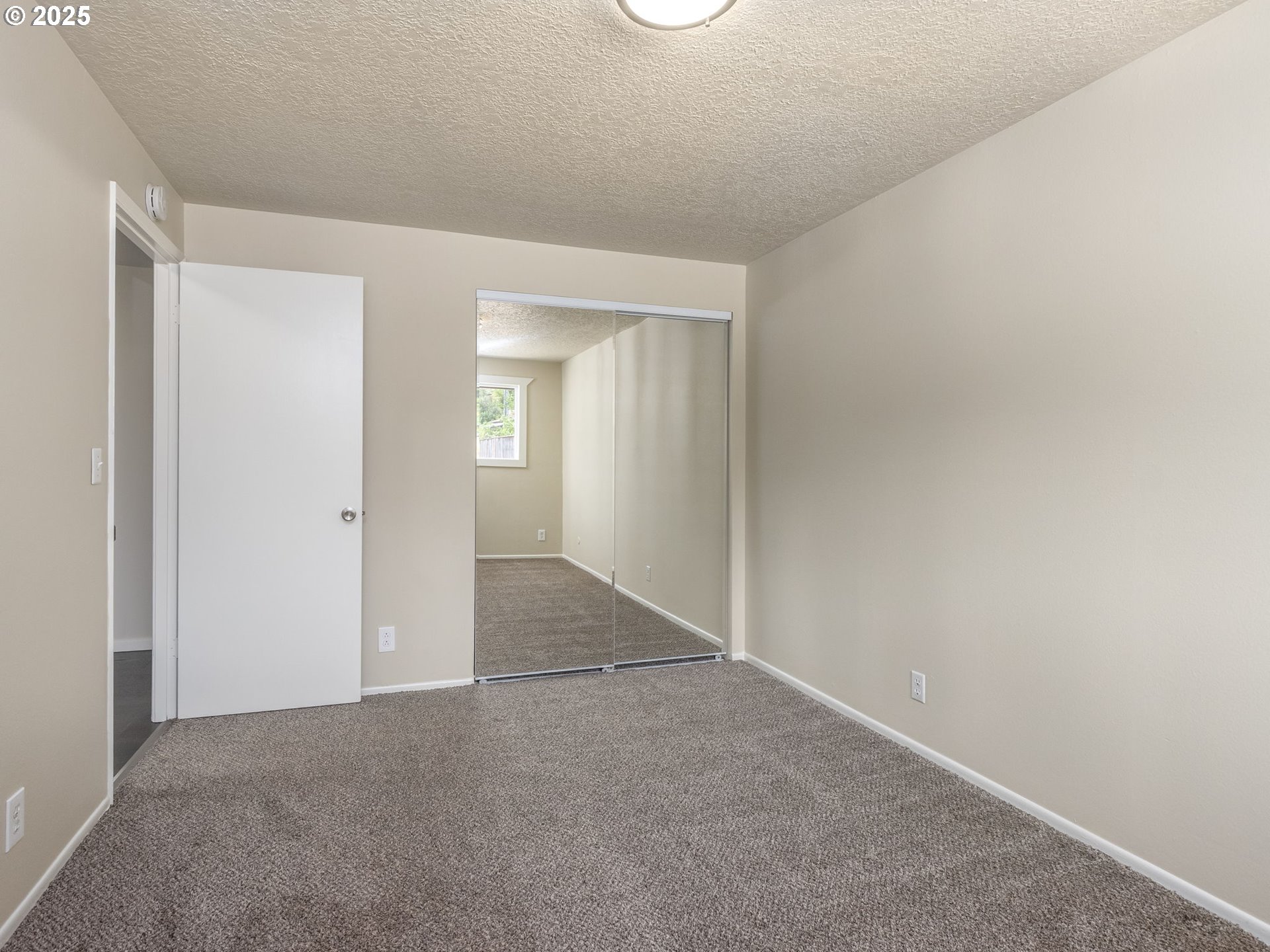 16322 SE ARISTA DR