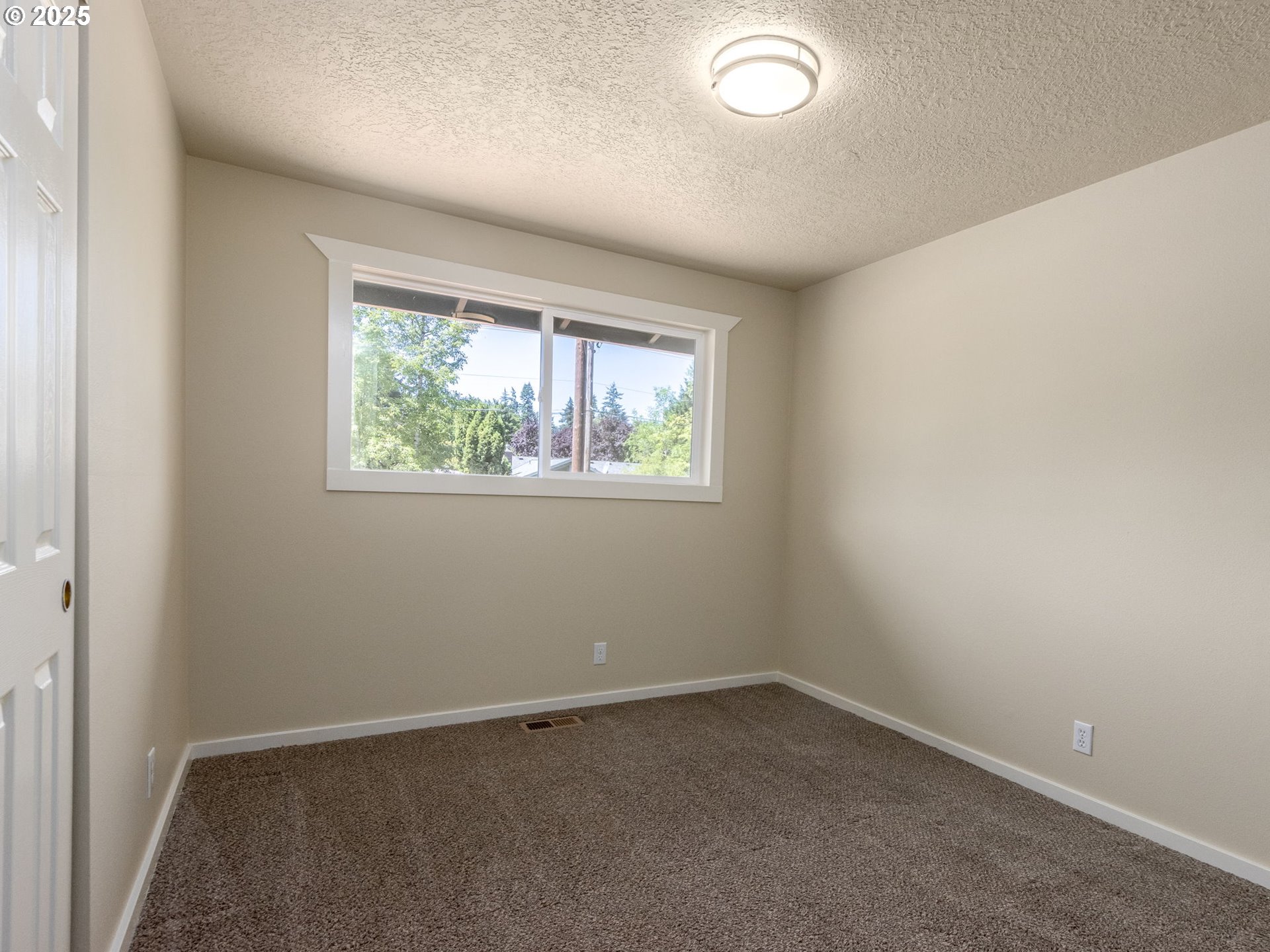 16322 SE ARISTA DR