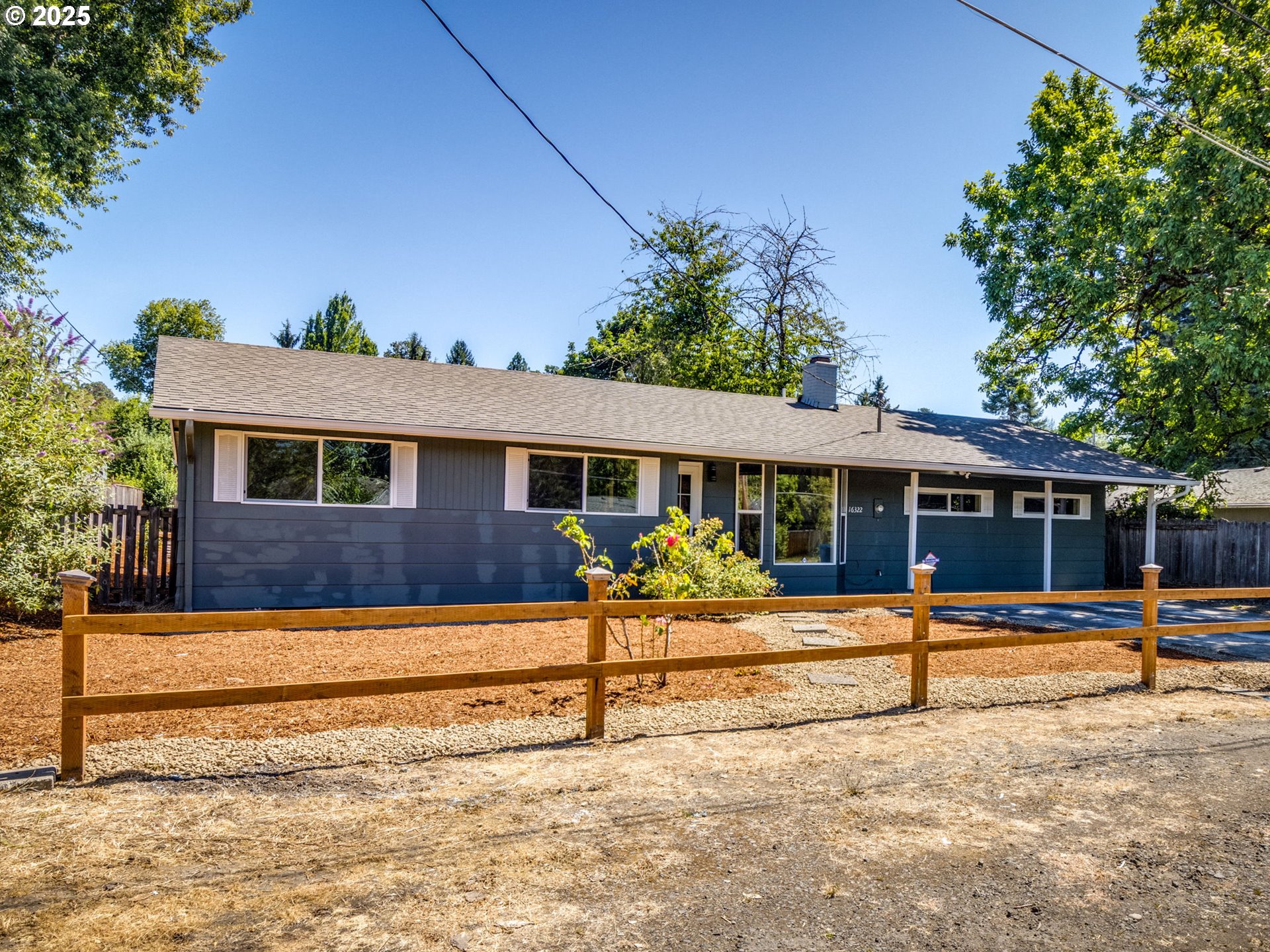 16322 SE ARISTA DR