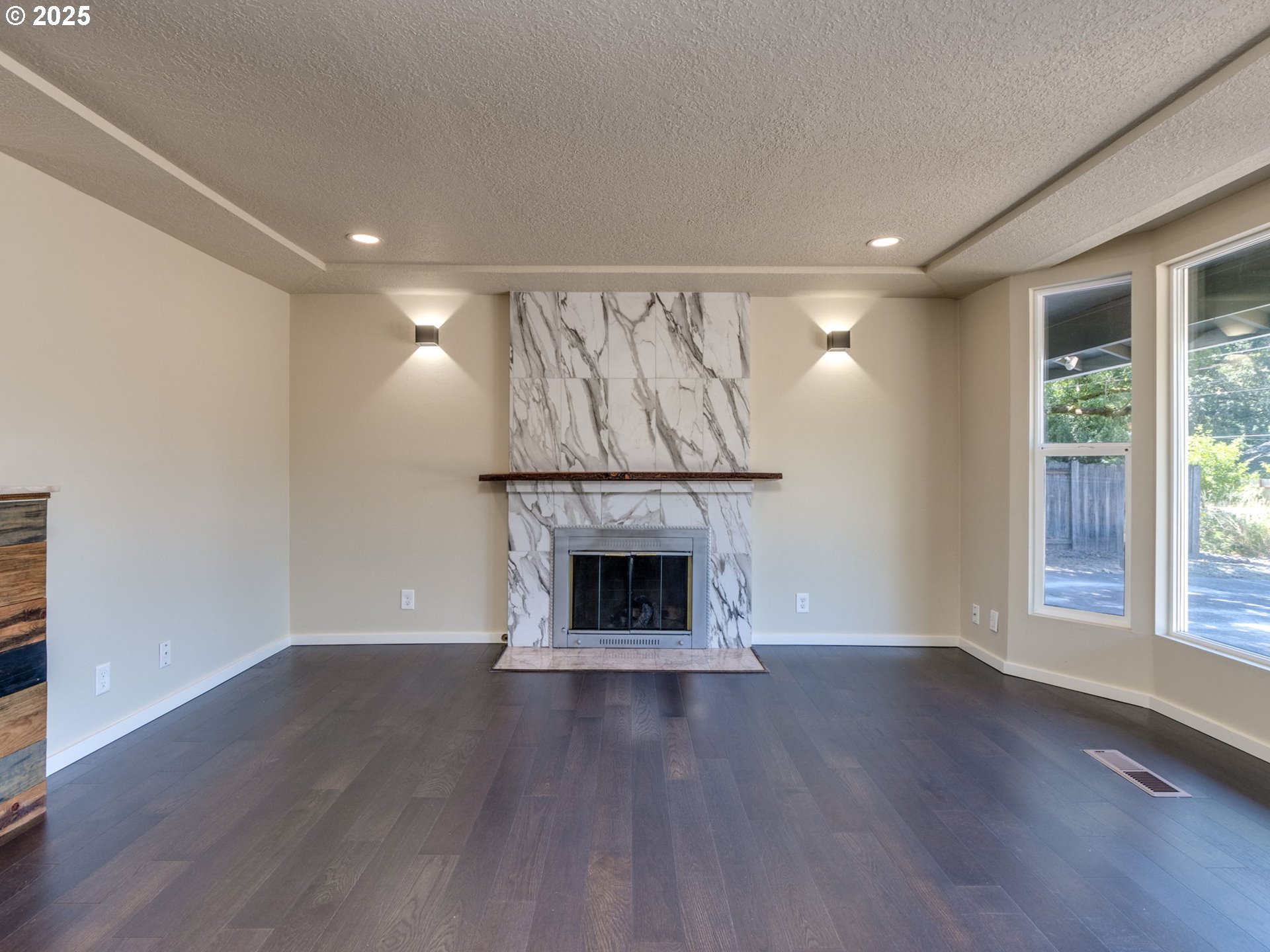 16322 SE ARISTA DR