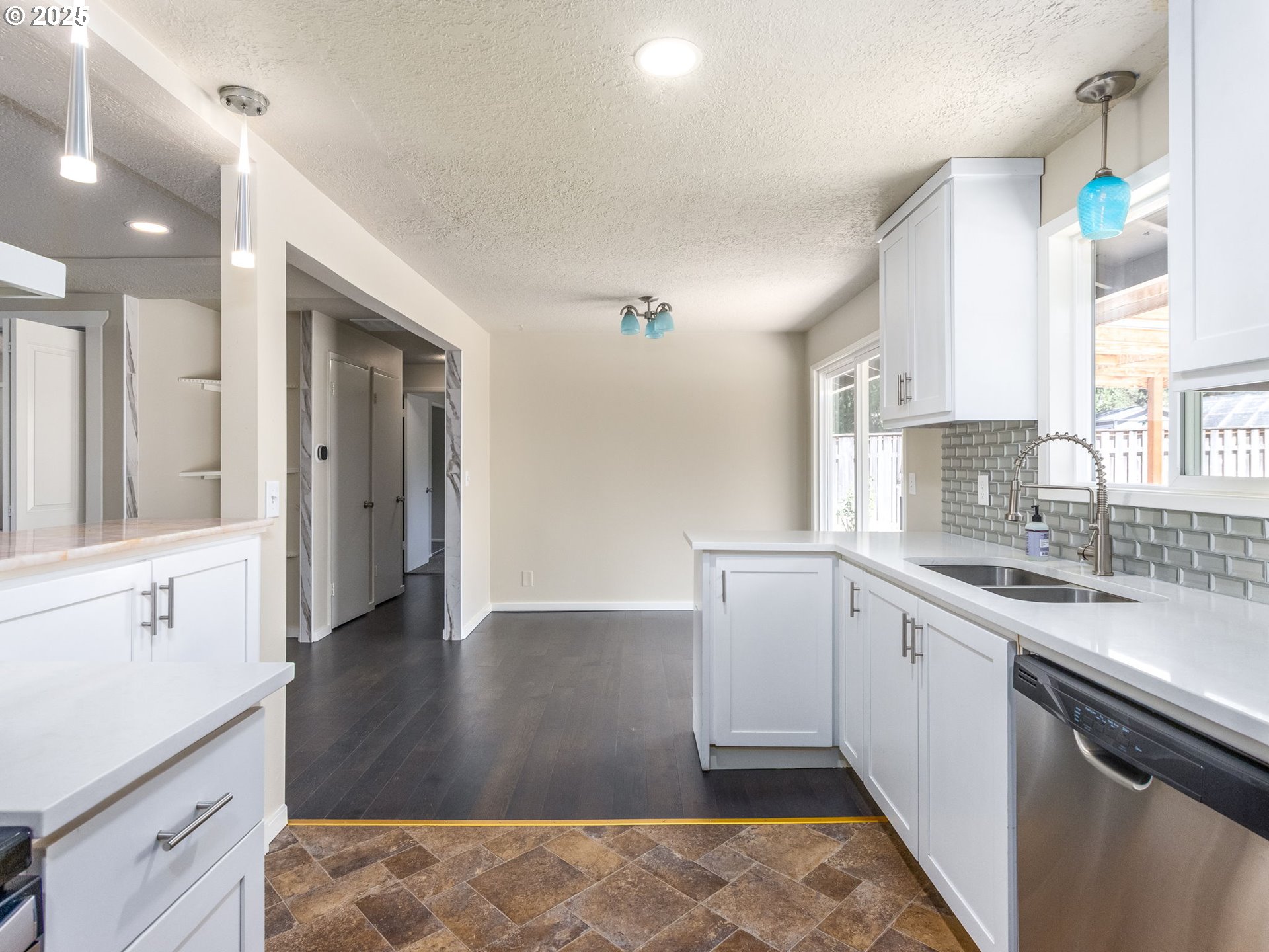 16322 SE ARISTA DR
