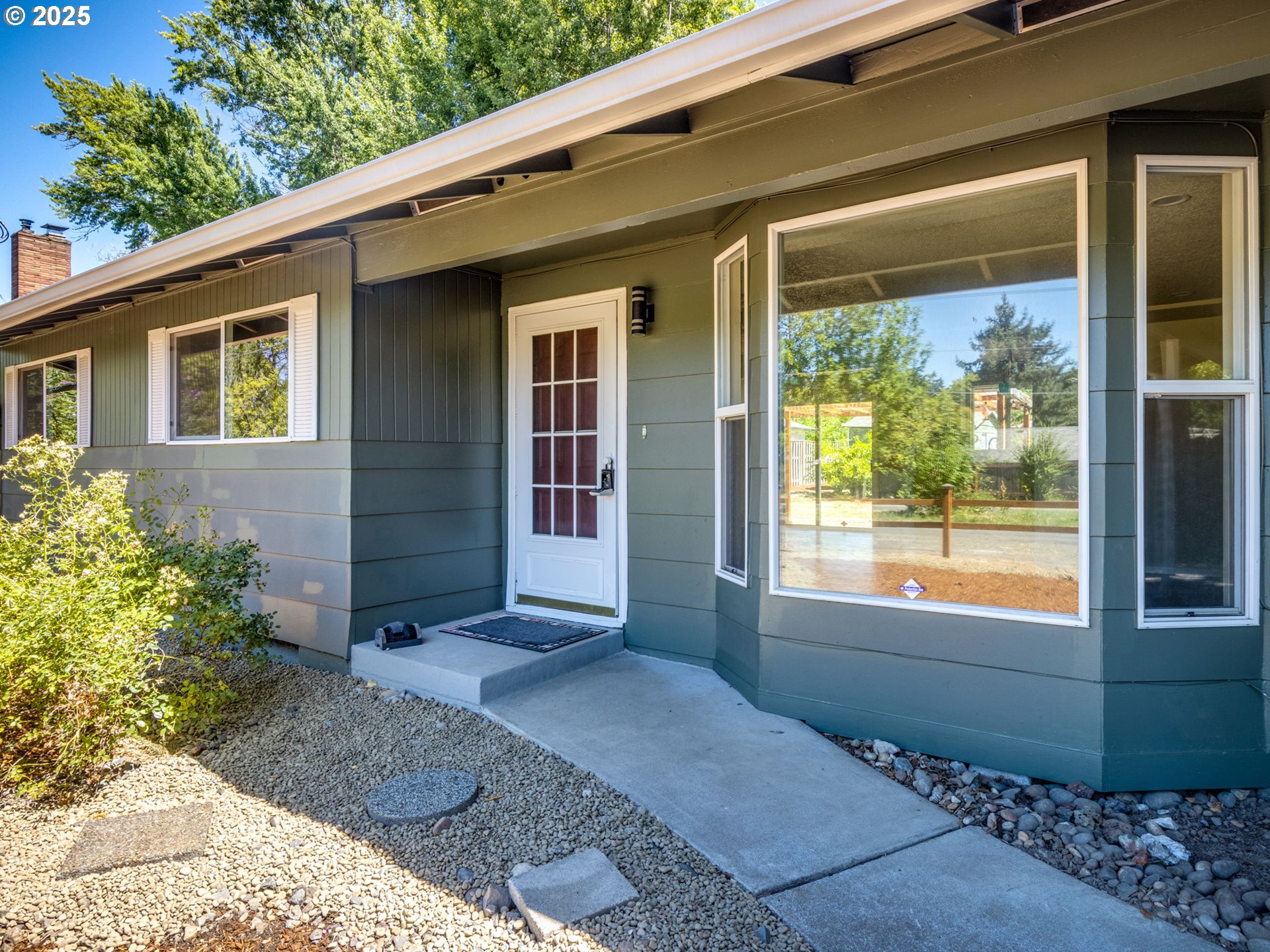 16322 SE ARISTA DR