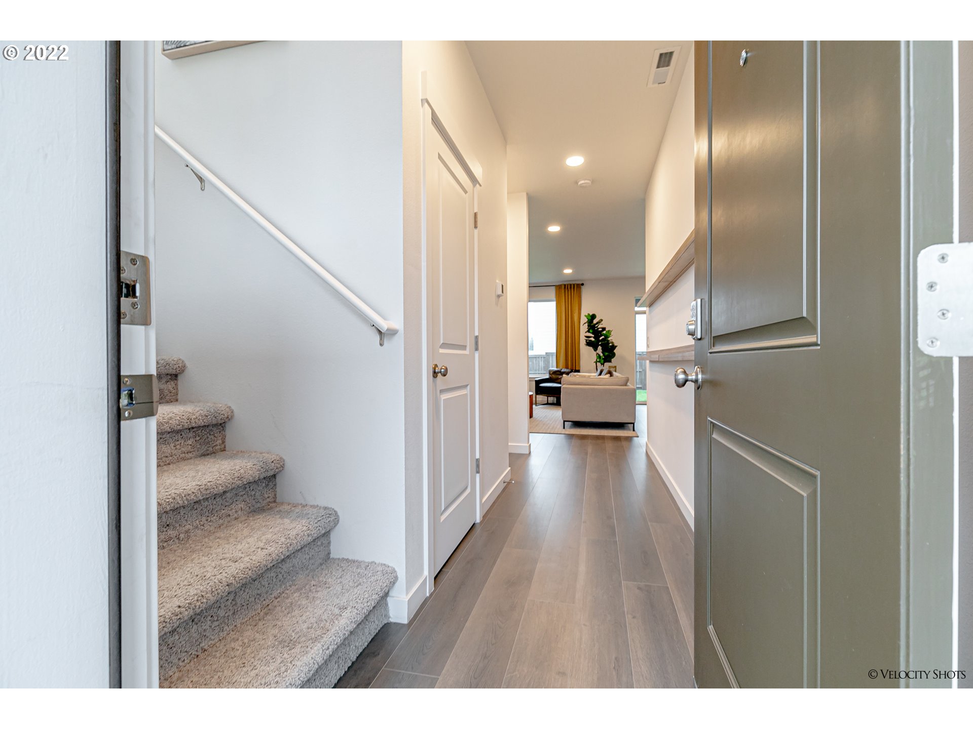 3000 S NECTARINE ST LT728