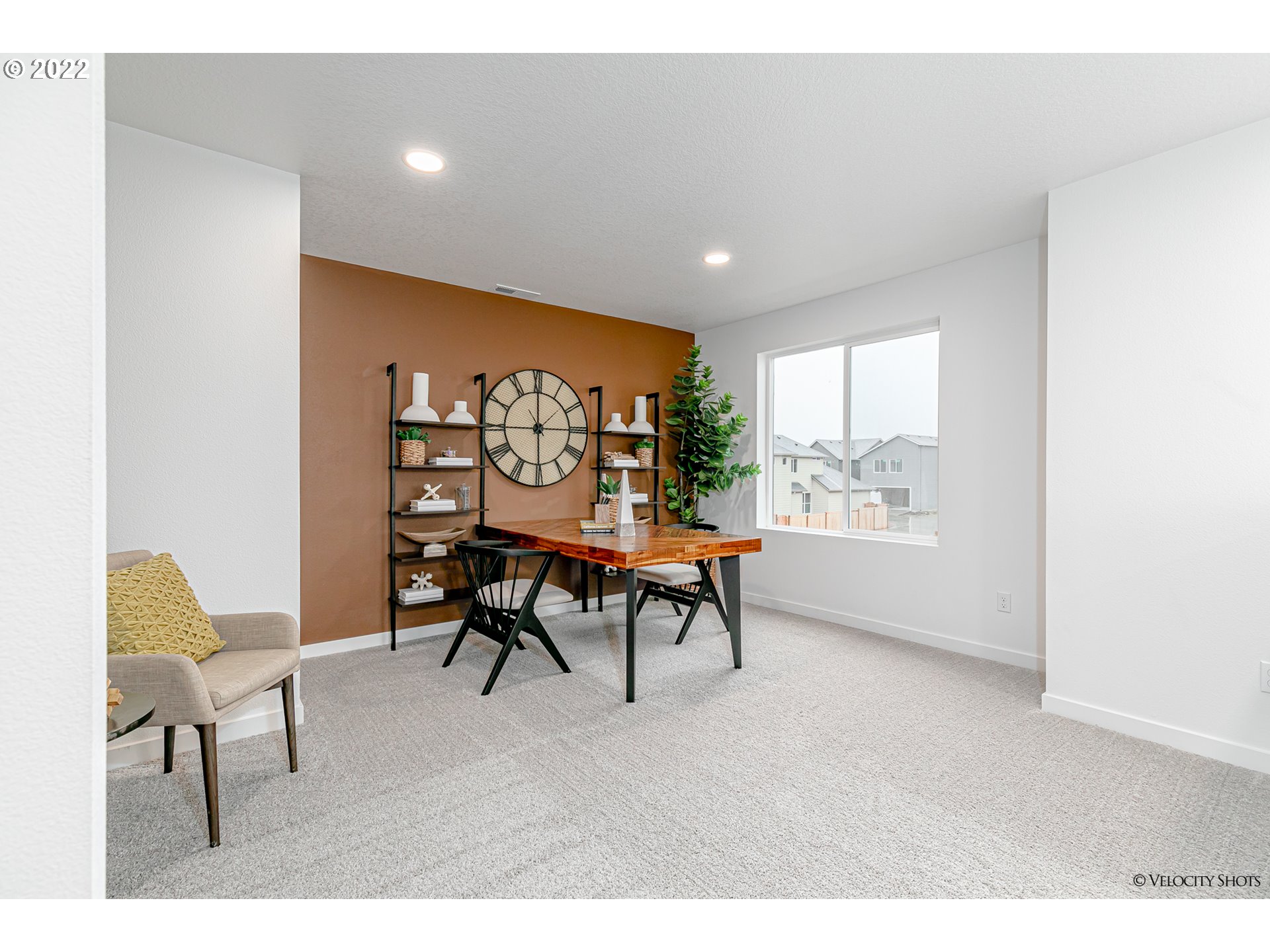 3000 S NECTARINE ST LT728