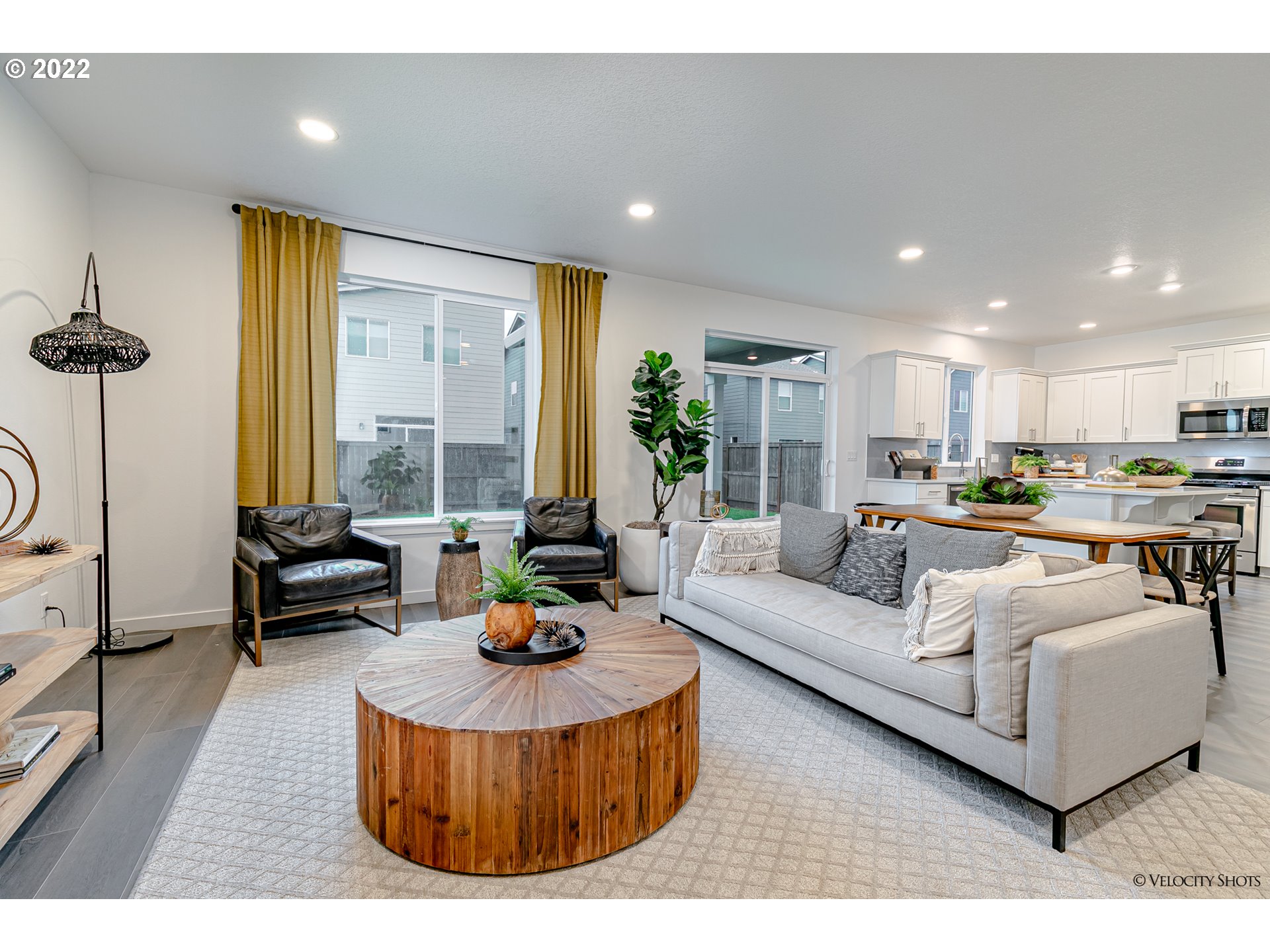 3000 S NECTARINE ST LT728