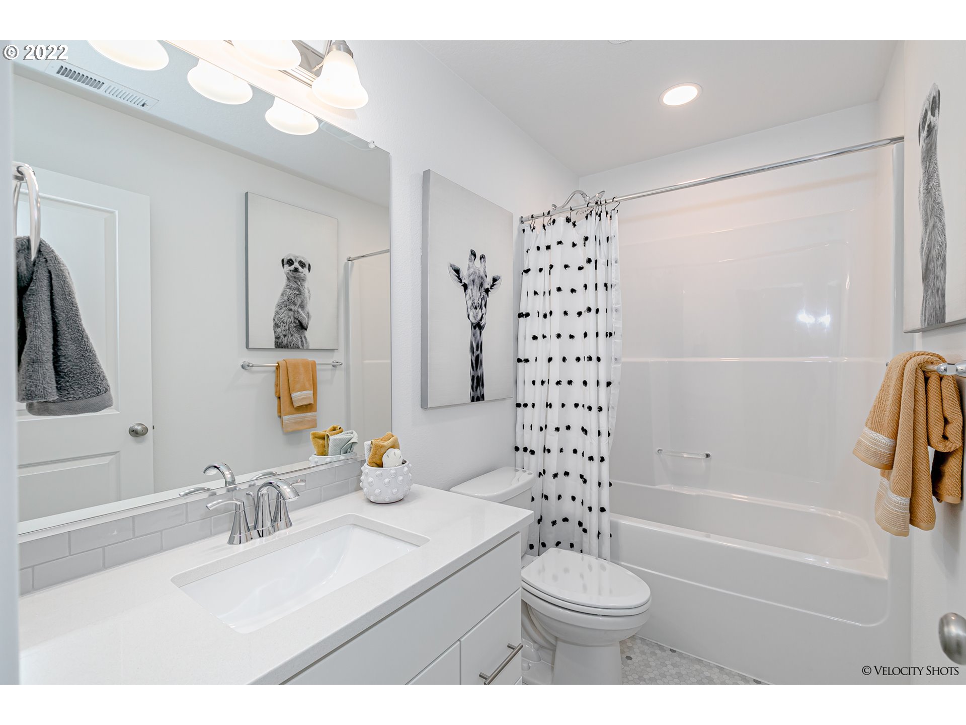 3000 S NECTARINE ST LT728