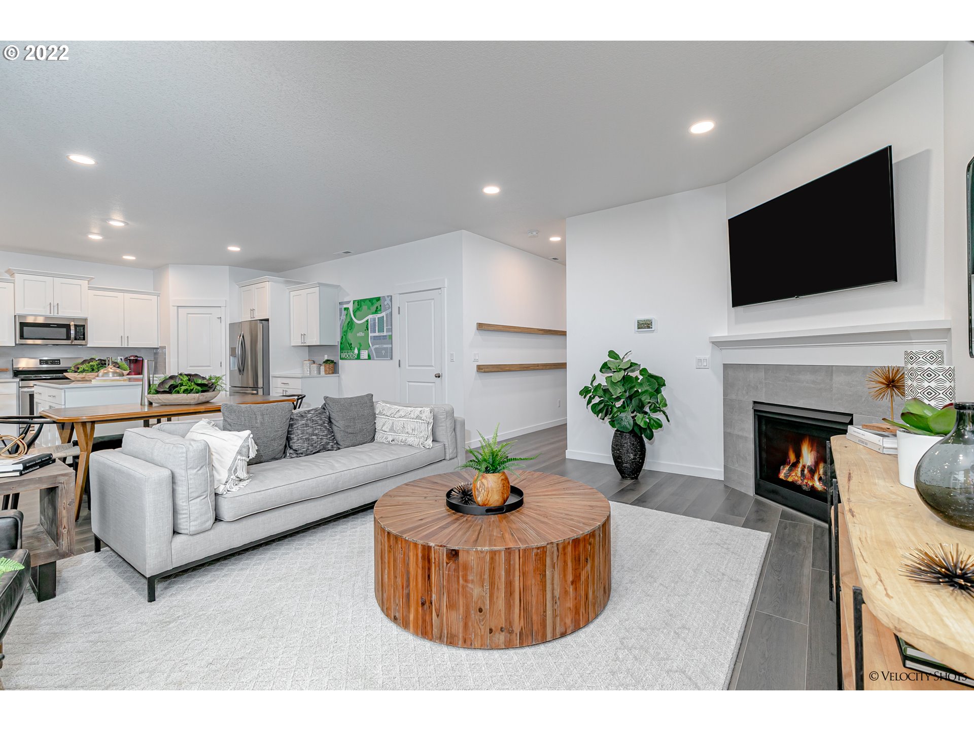 3000 S NECTARINE ST LT728