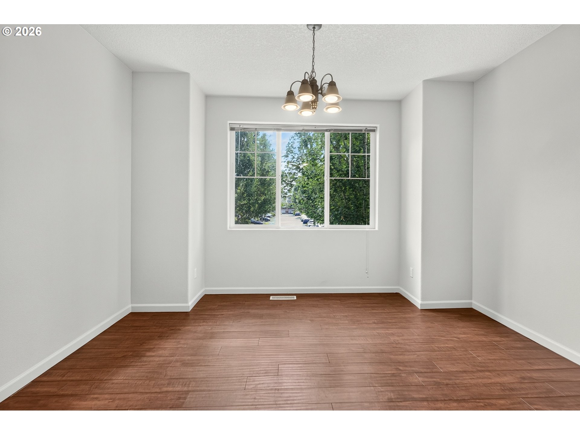 10579 NE CEDAR FALLS LOOP