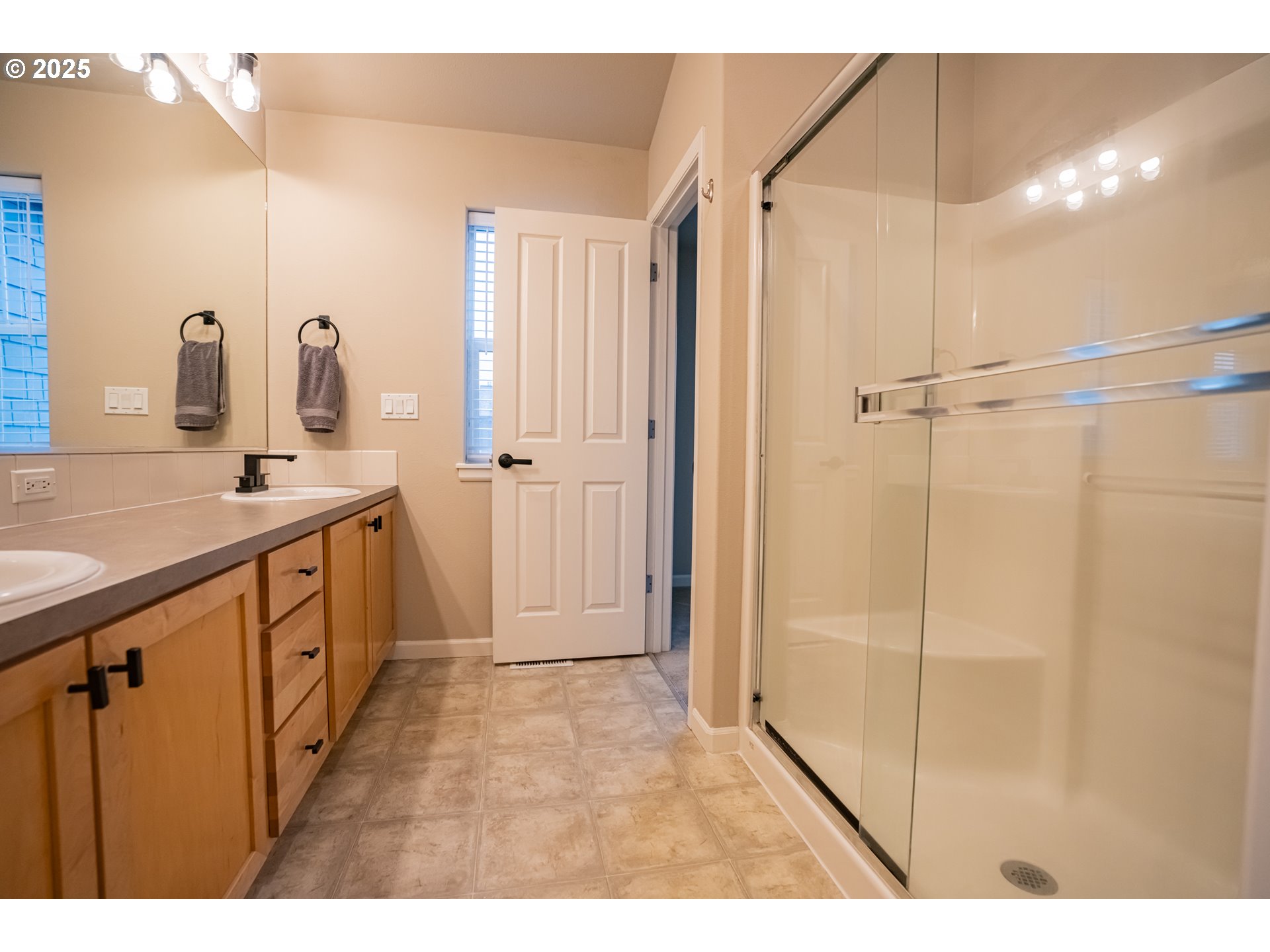 10910 SW HUNTINGTON AVE