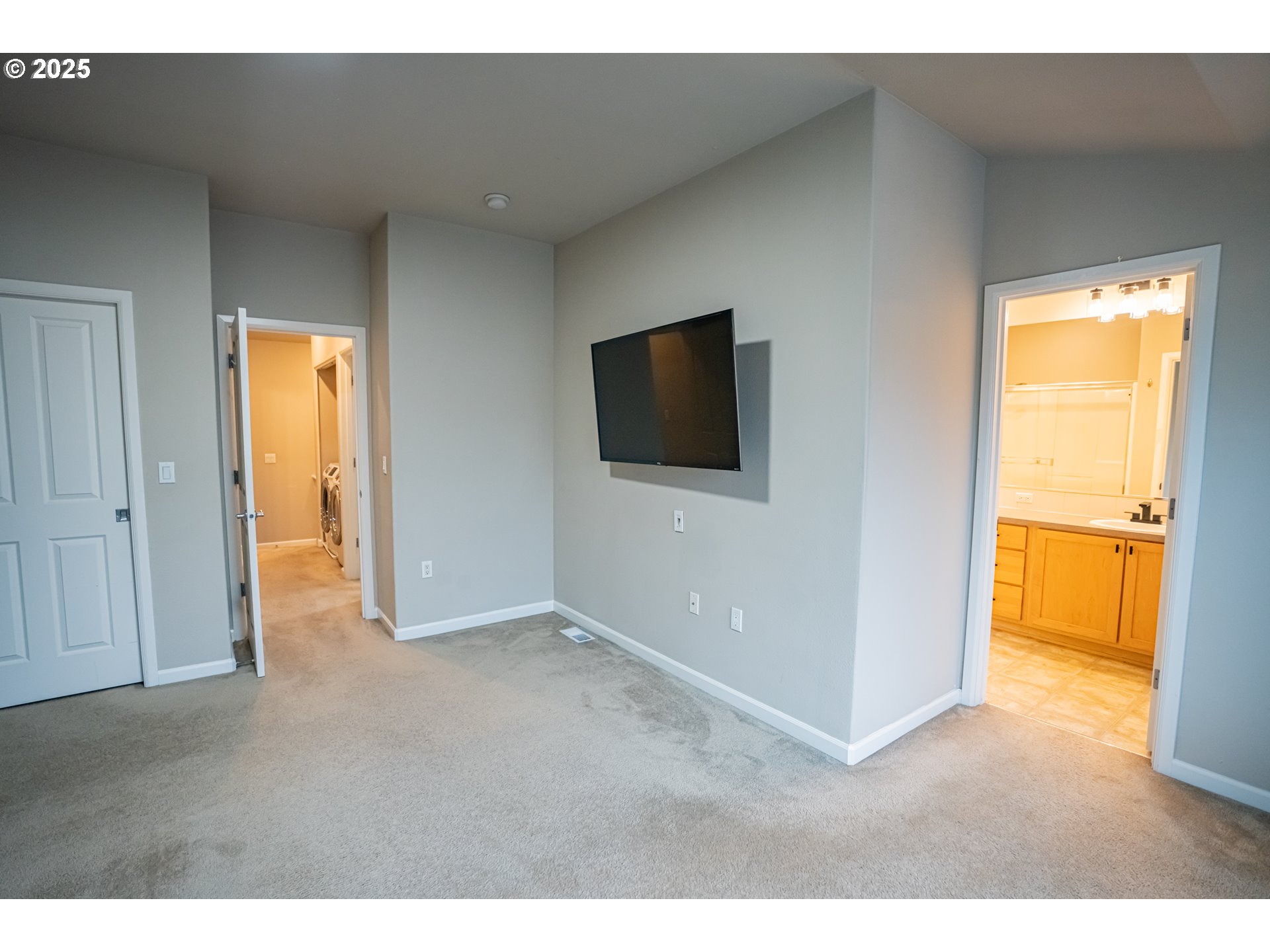 10910 SW HUNTINGTON AVE