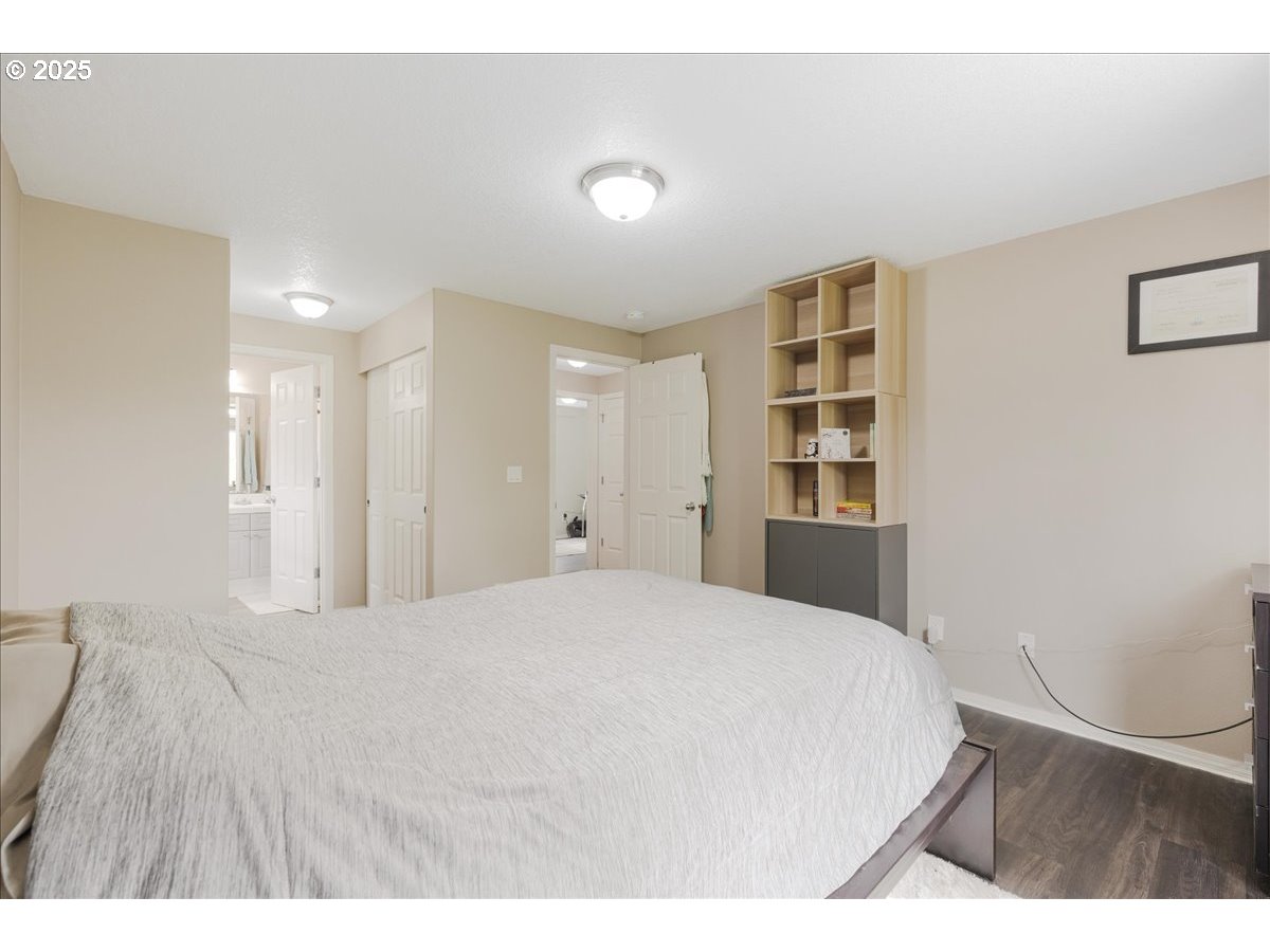 525 SW 207TH AVE
