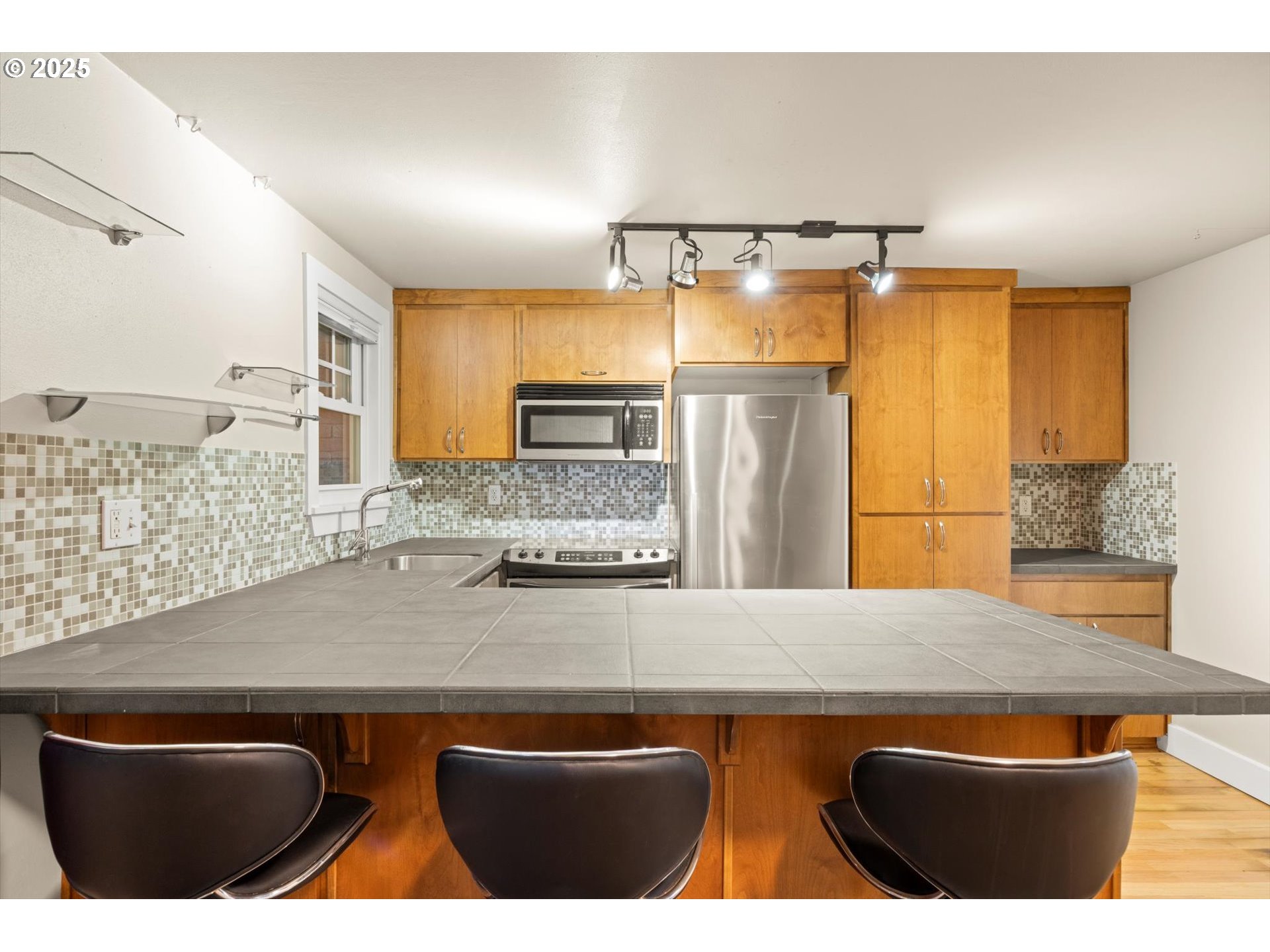 1829 NW LOVEJOY ST 209