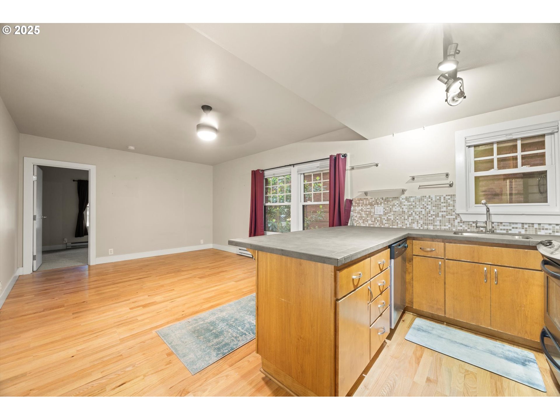 1829 NW LOVEJOY ST 209