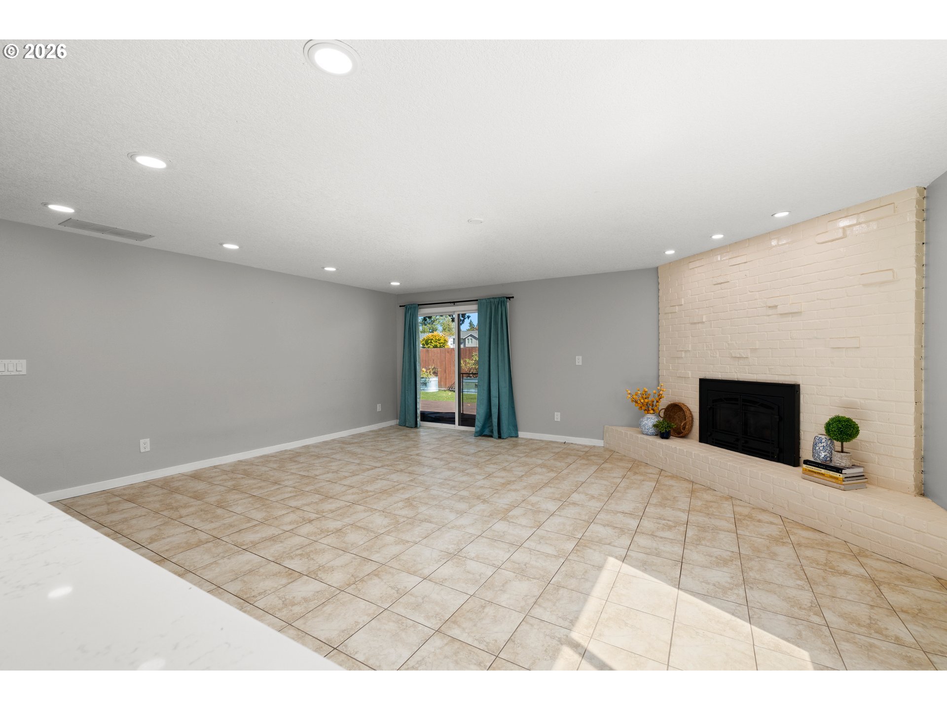1546 SE 52ND AVE