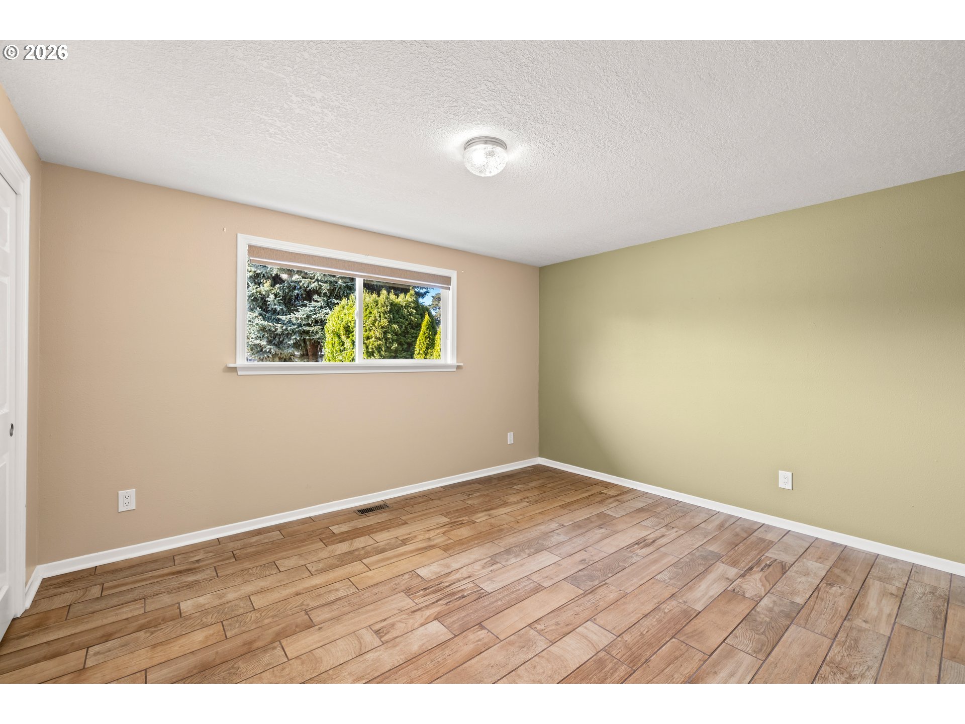 1546 SE 52ND AVE