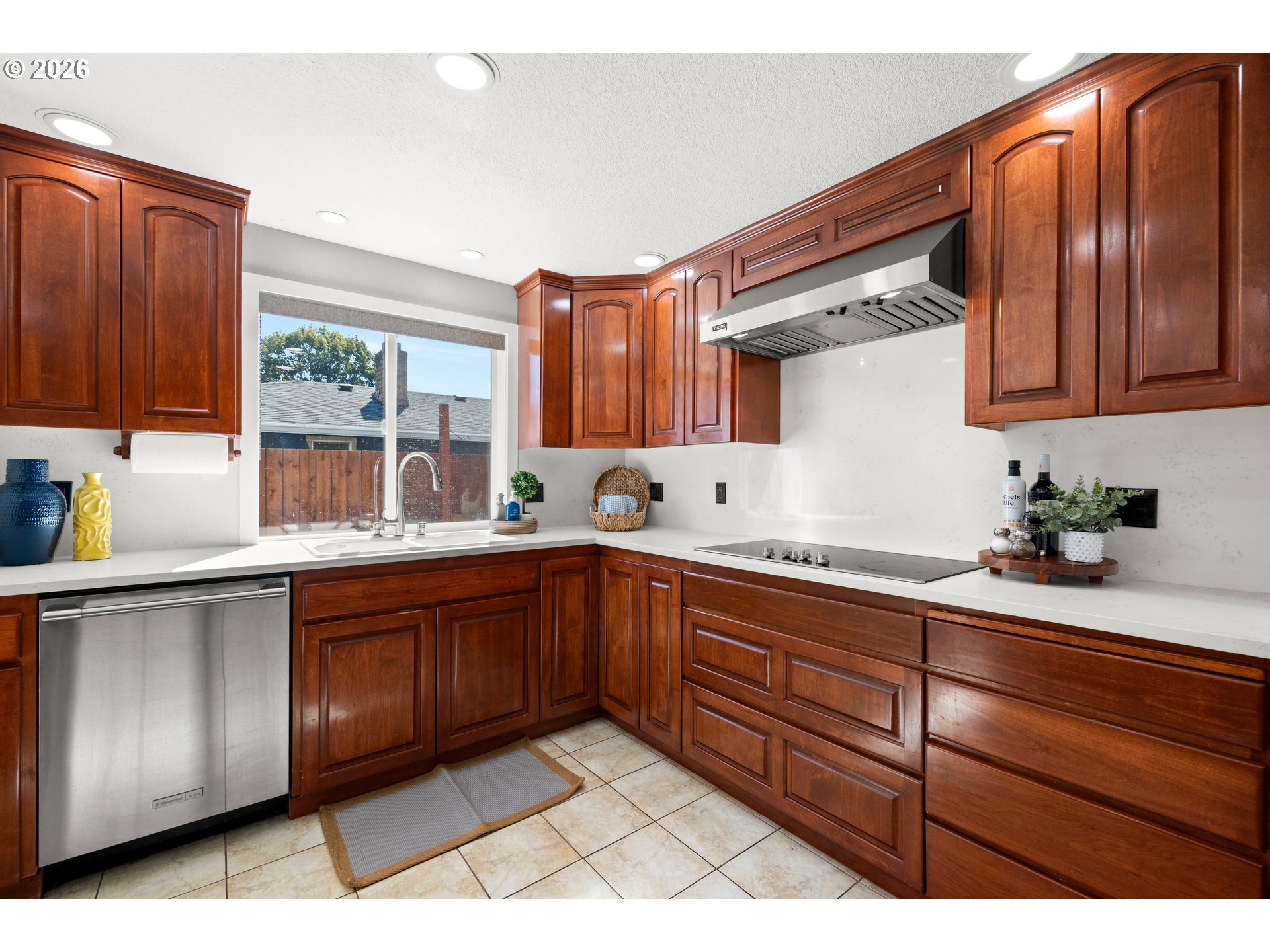 1546 SE 52ND AVE
