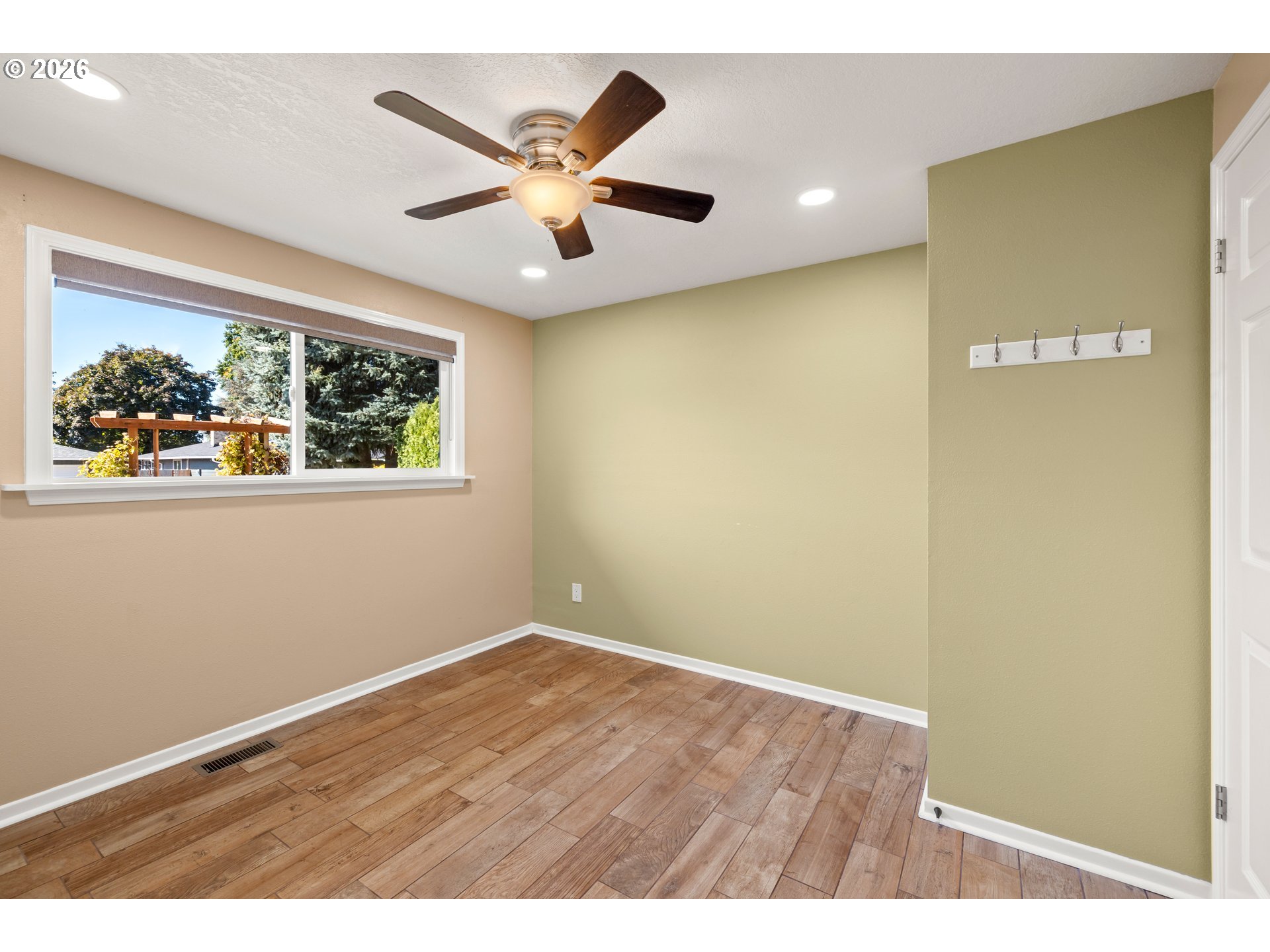 1546 SE 52ND AVE