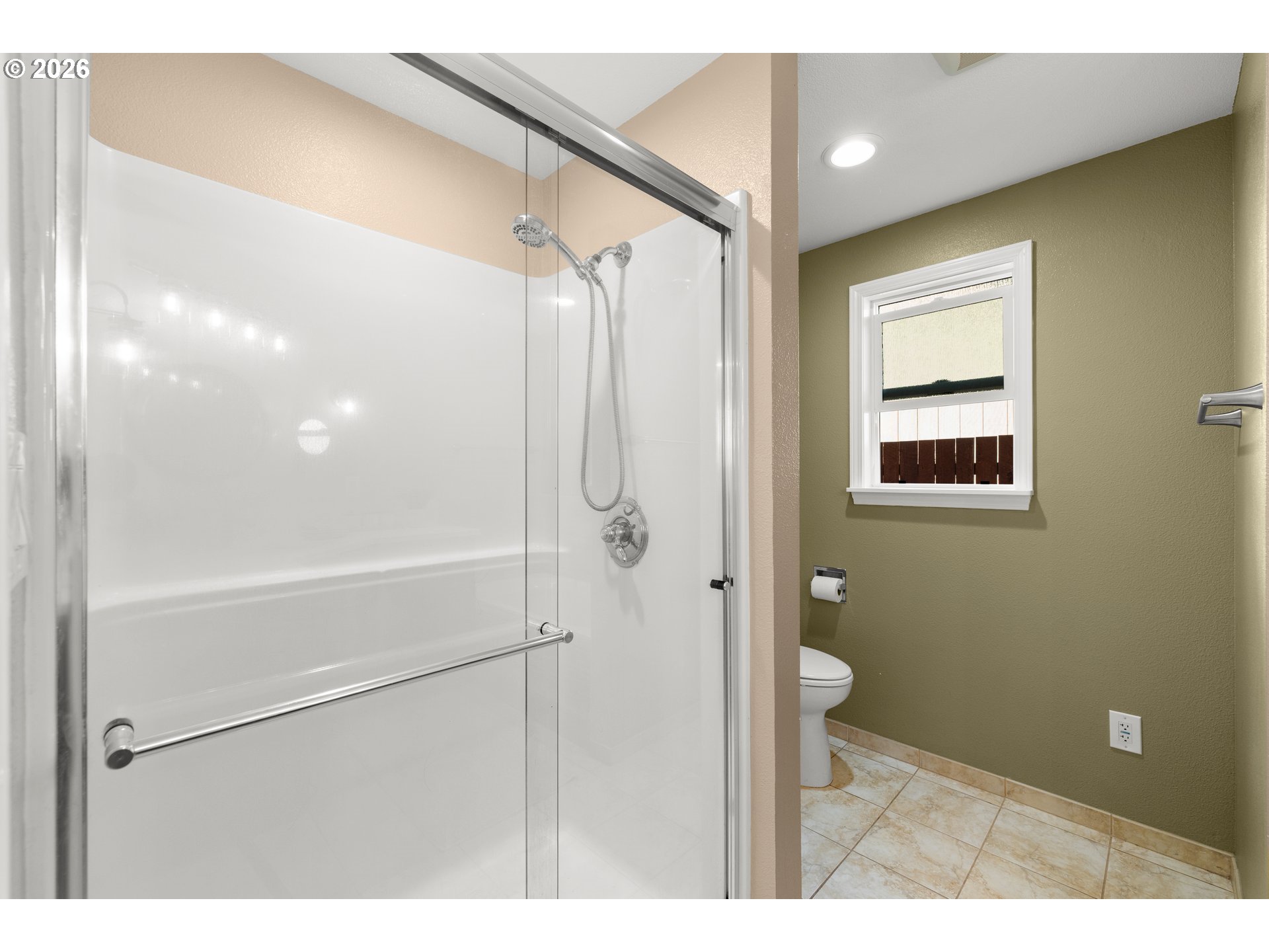 1546 SE 52ND AVE