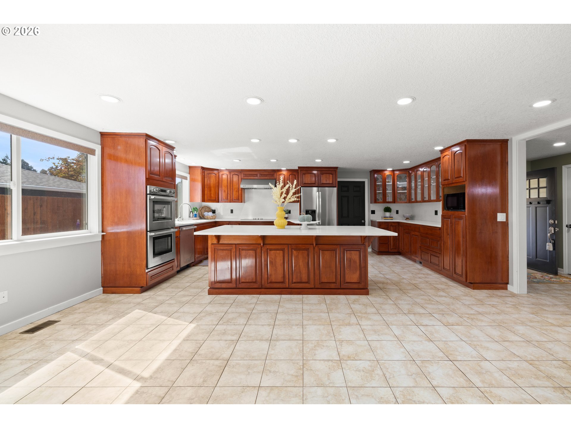 1546 SE 52ND AVE