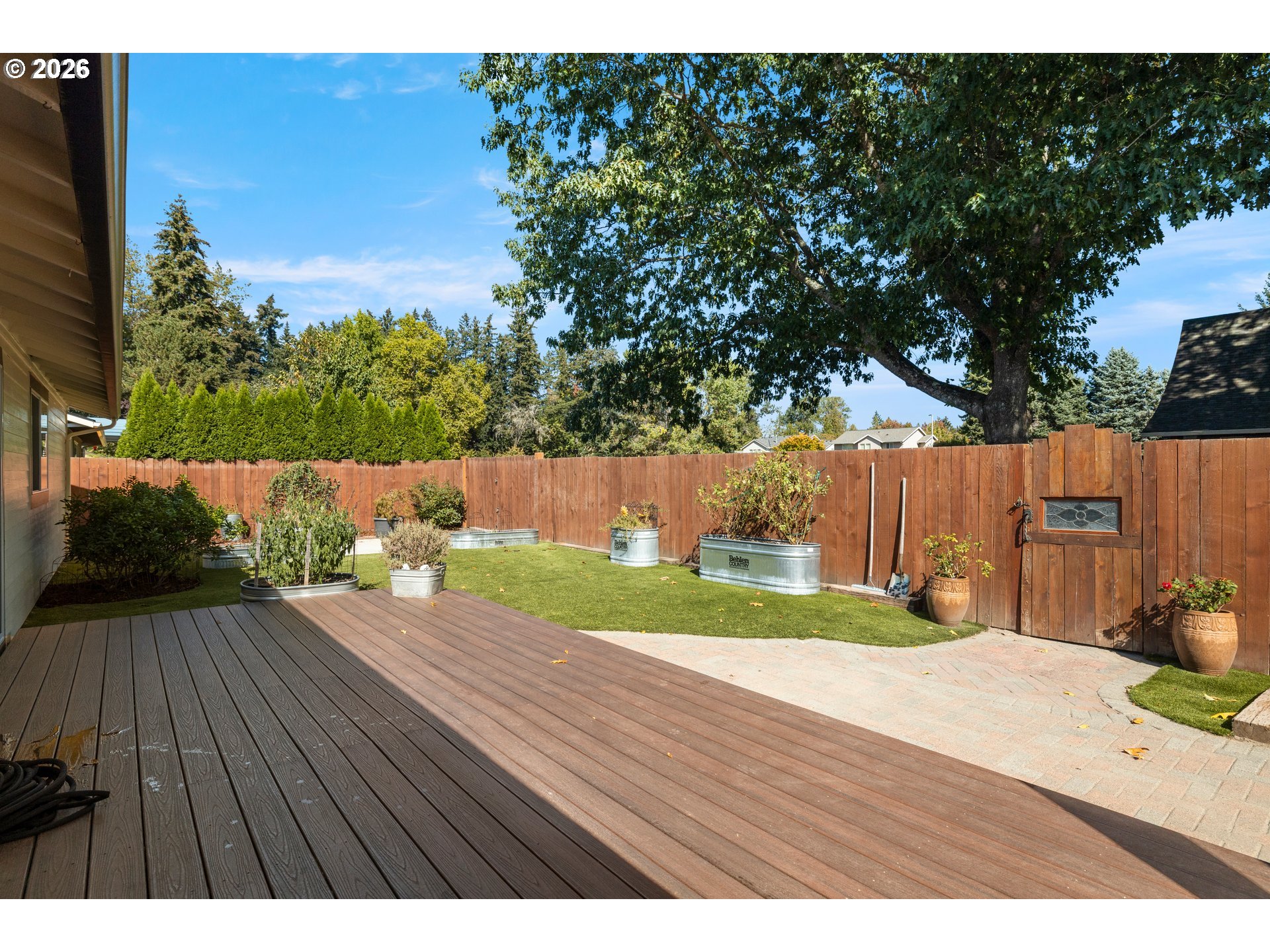 1546 SE 52ND AVE