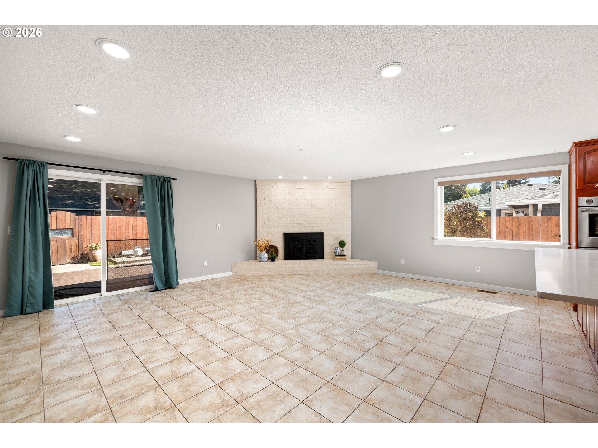 1546 SE 52ND AVE