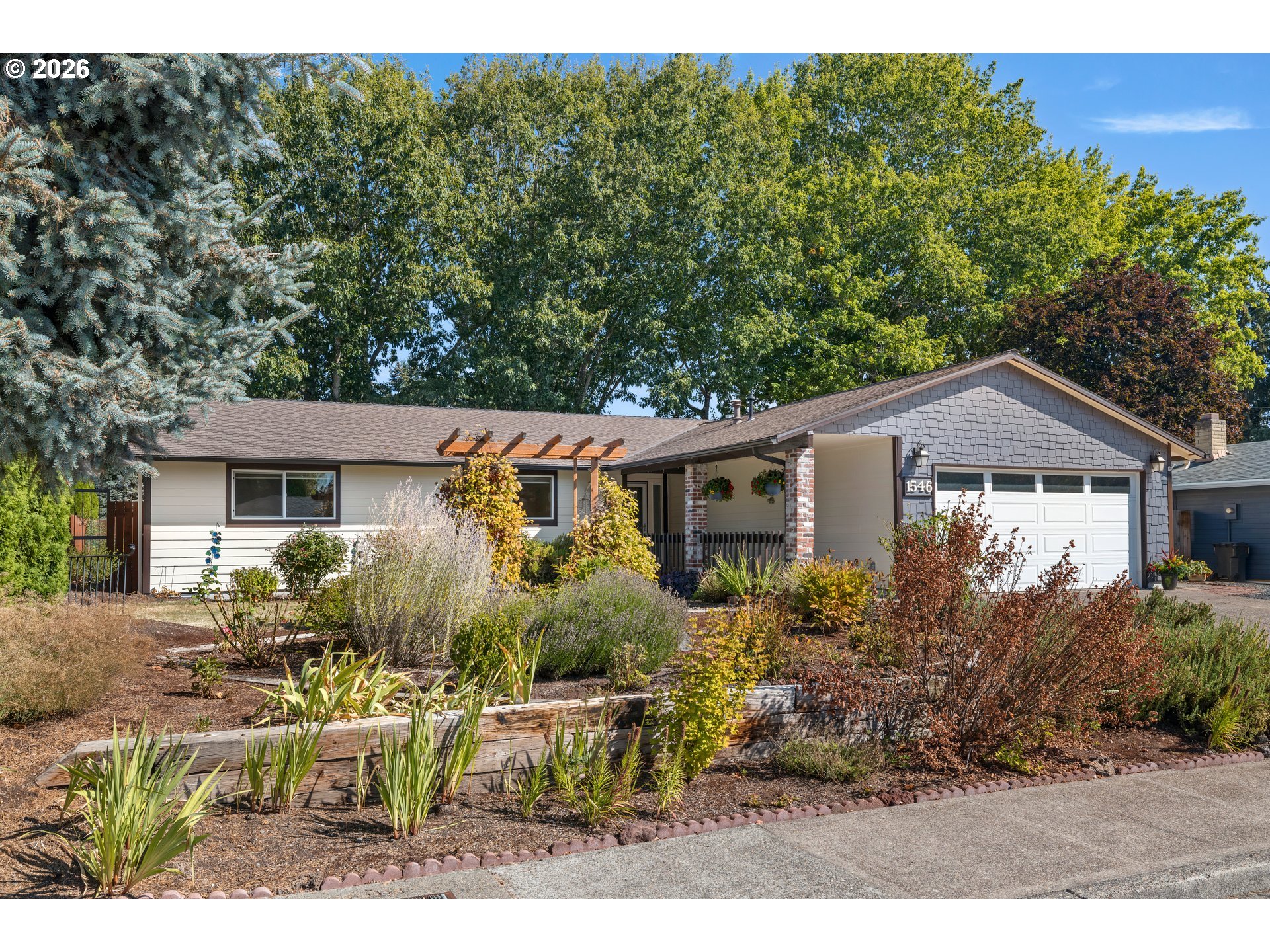 1546 SE 52ND AVE
