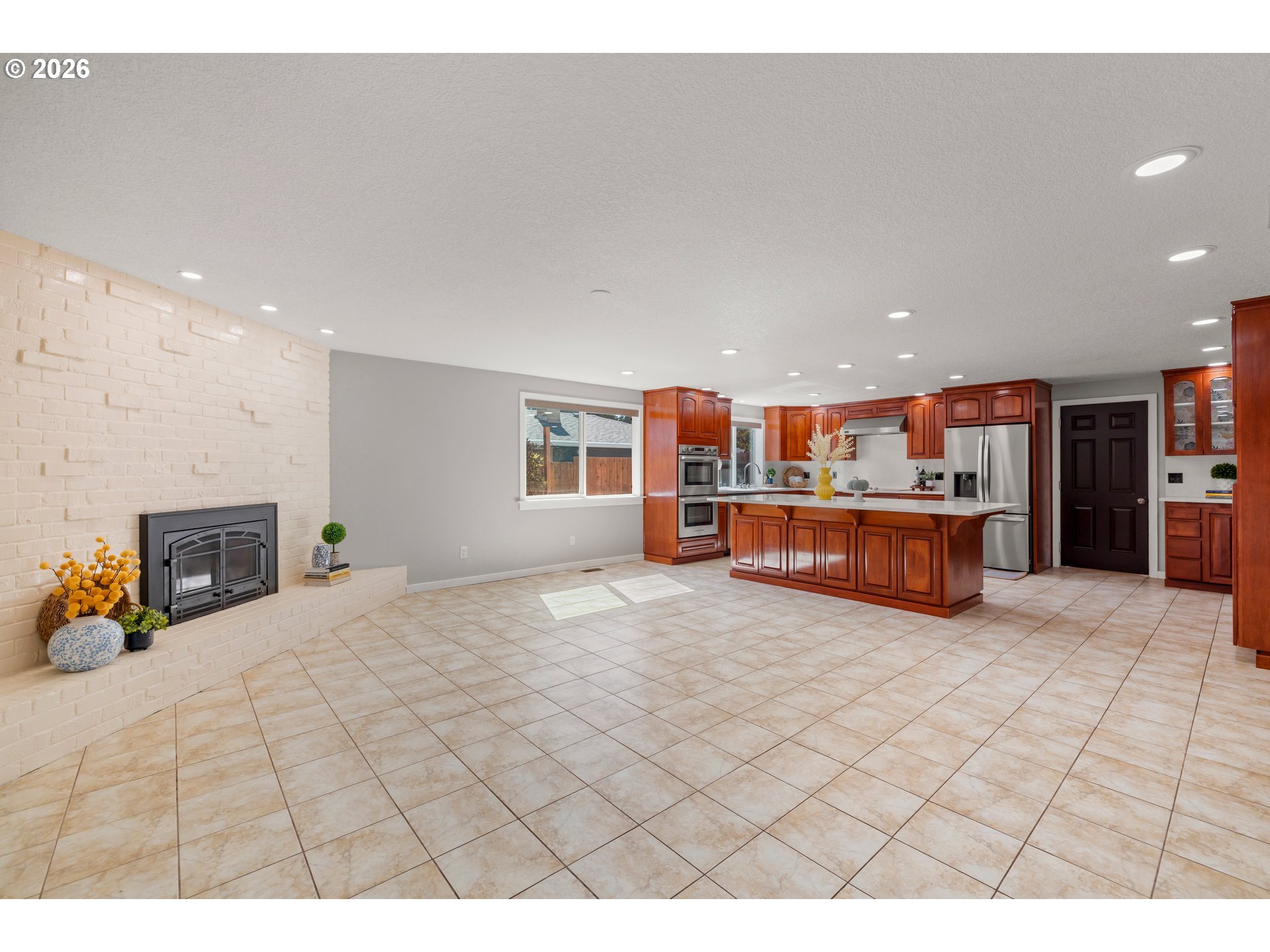 1546 SE 52ND AVE