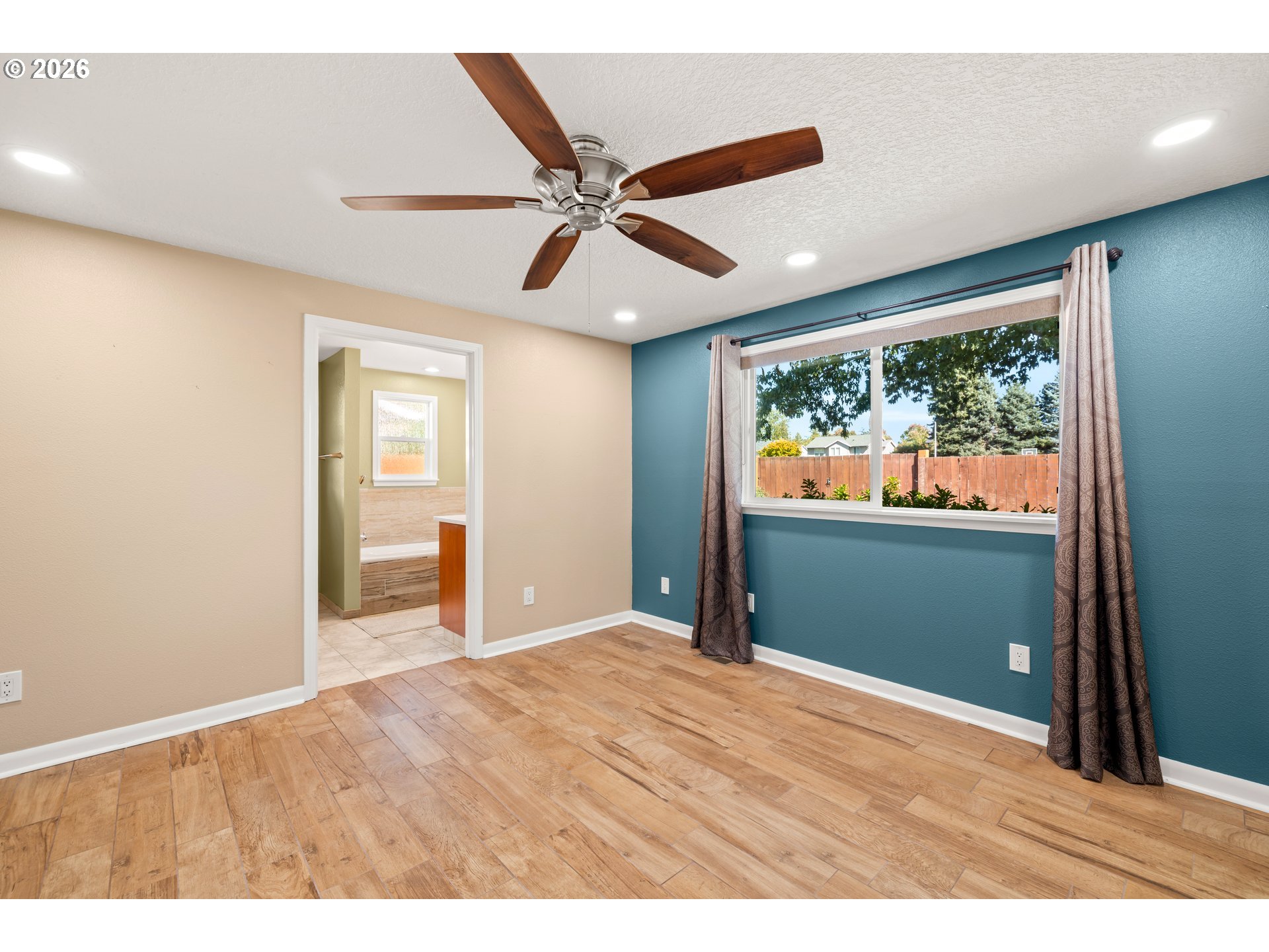 1546 SE 52ND AVE