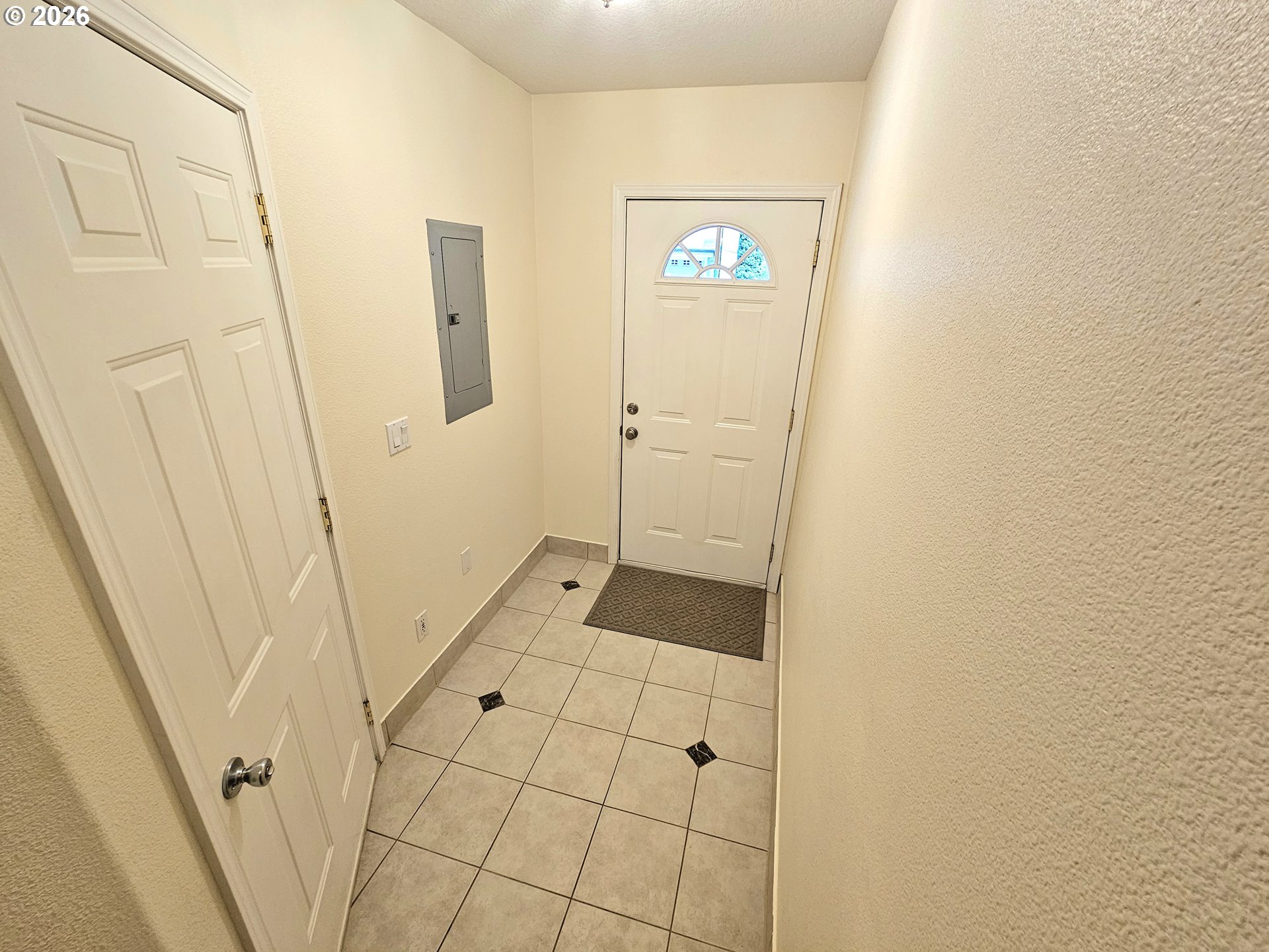 7867 NE KIAN LN