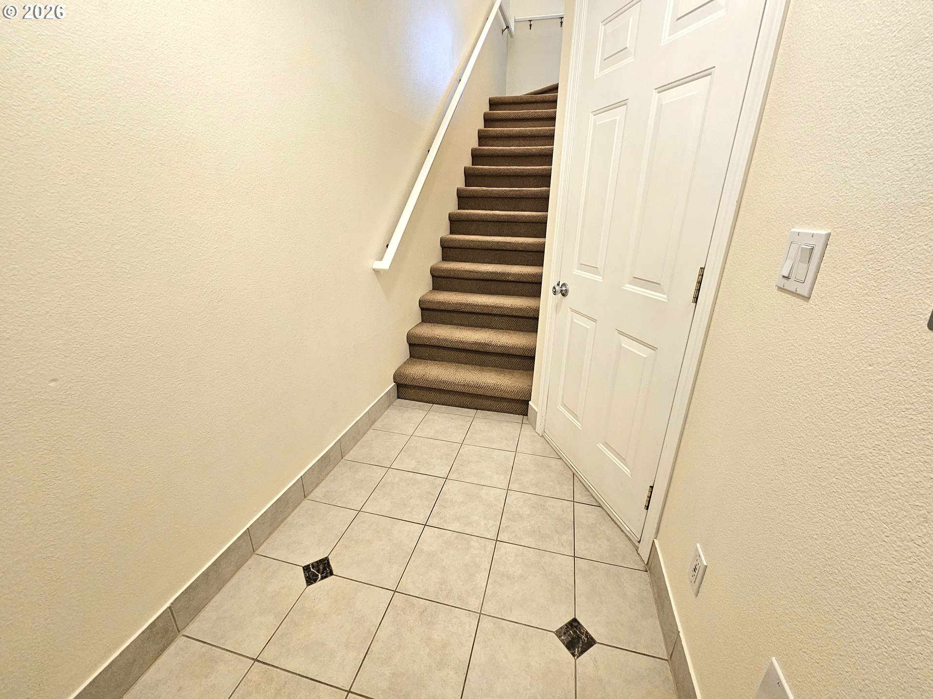 7867 NE KIAN LN