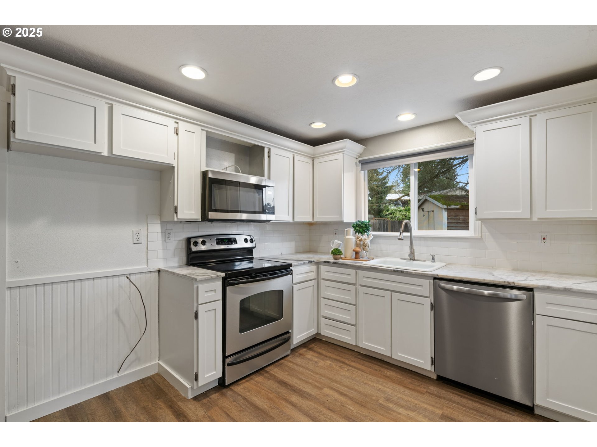 10425 SW TRANQUIL WAY