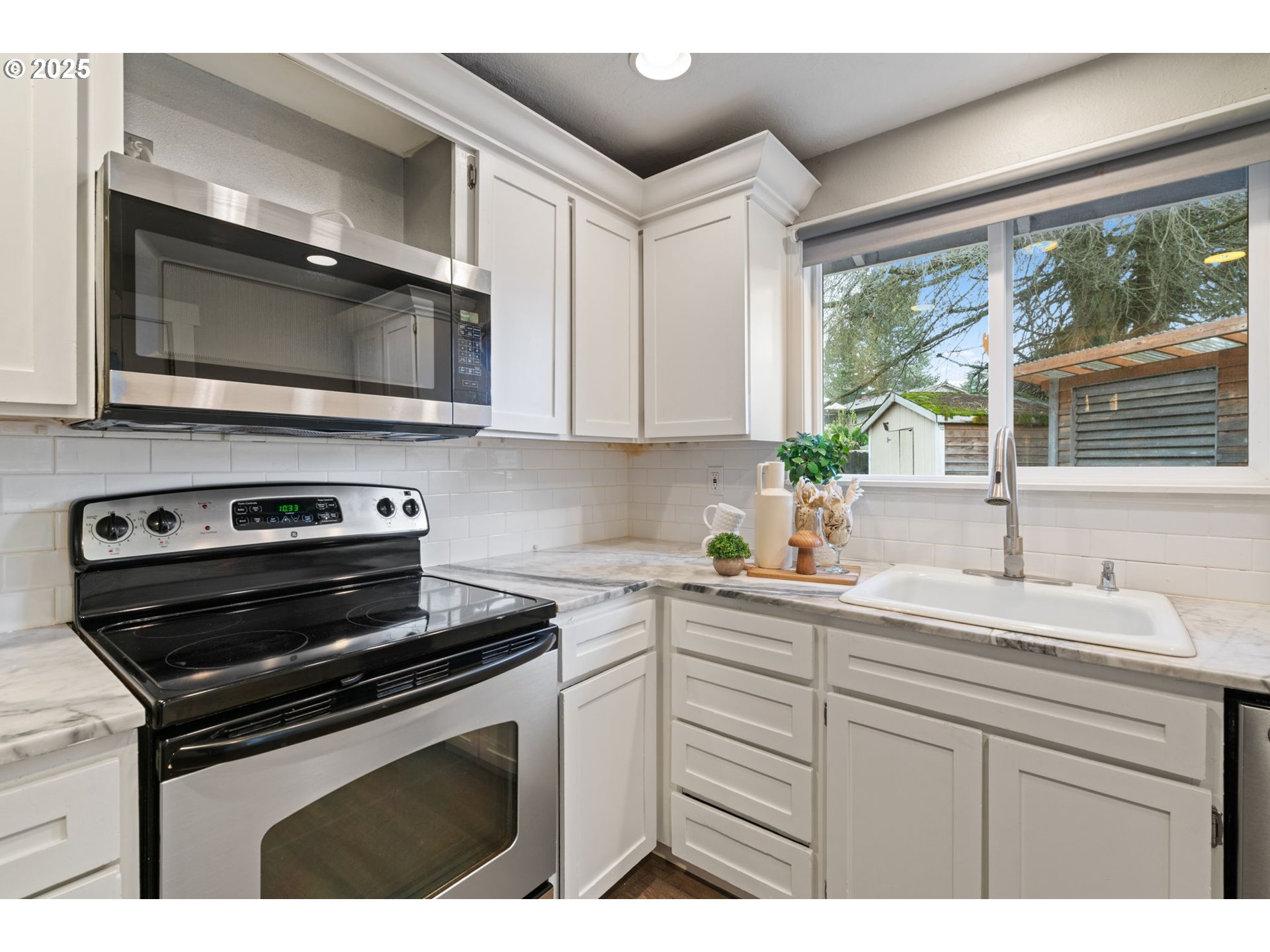 10425 SW TRANQUIL WAY