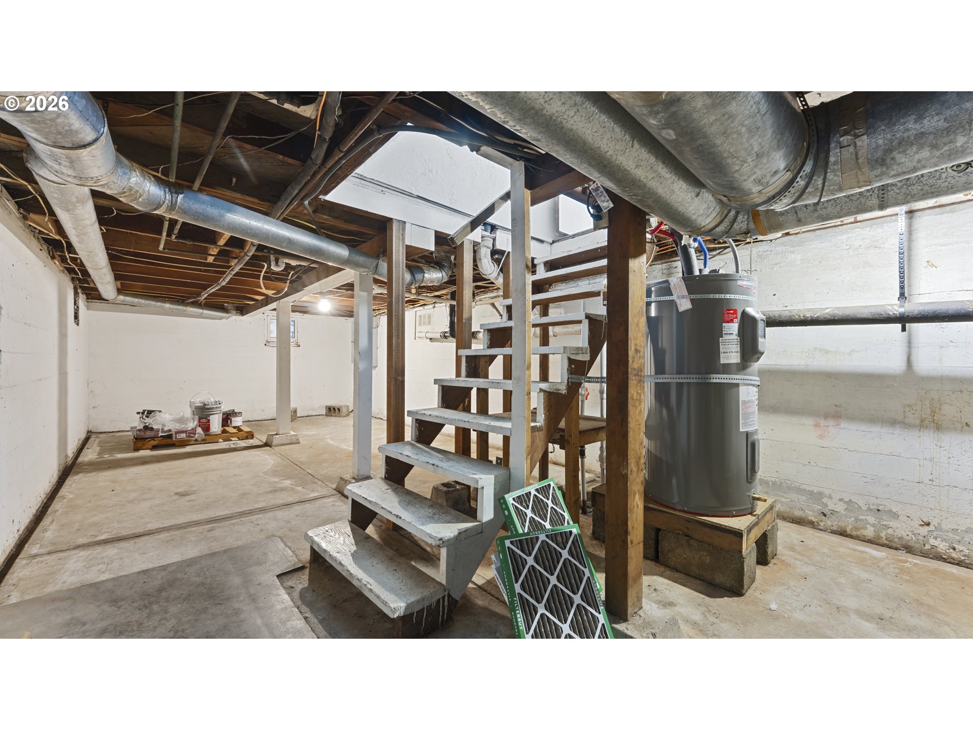 1901 LONG ST